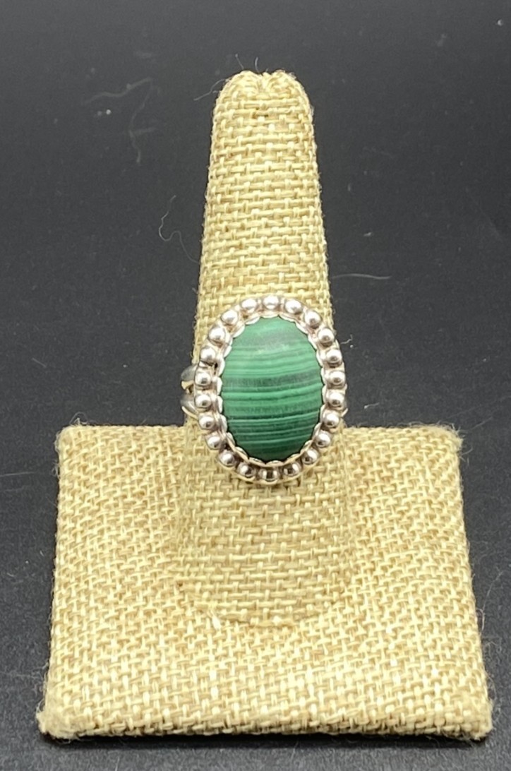 ARTISAN MARKED-Sterling Southwest Oval Malachite Beaded Edge Ring-SIZE 8 1/2