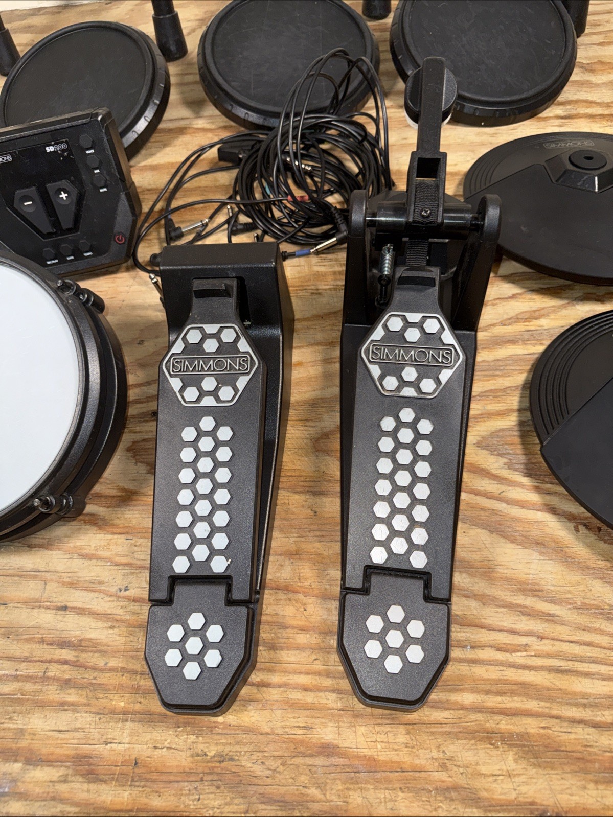 Simmons SD200 Electronic Drum Kit Built-in Effects Pads S200M Module