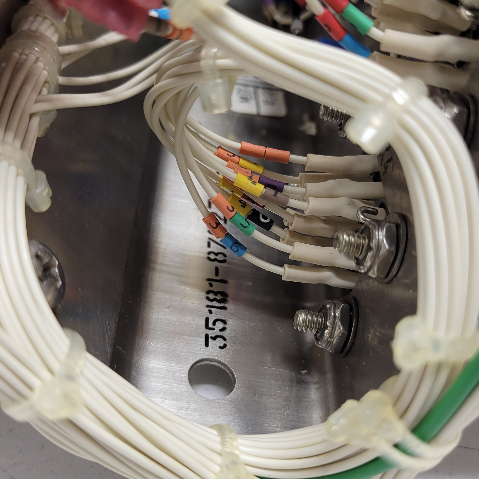 8762336-1 CAE BKT, AUX BELL Wire Harness Assembly
