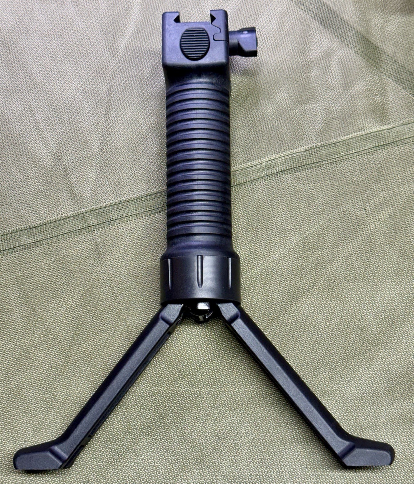 New Old Stock US Army Bipod - Picatinny Rail Mount