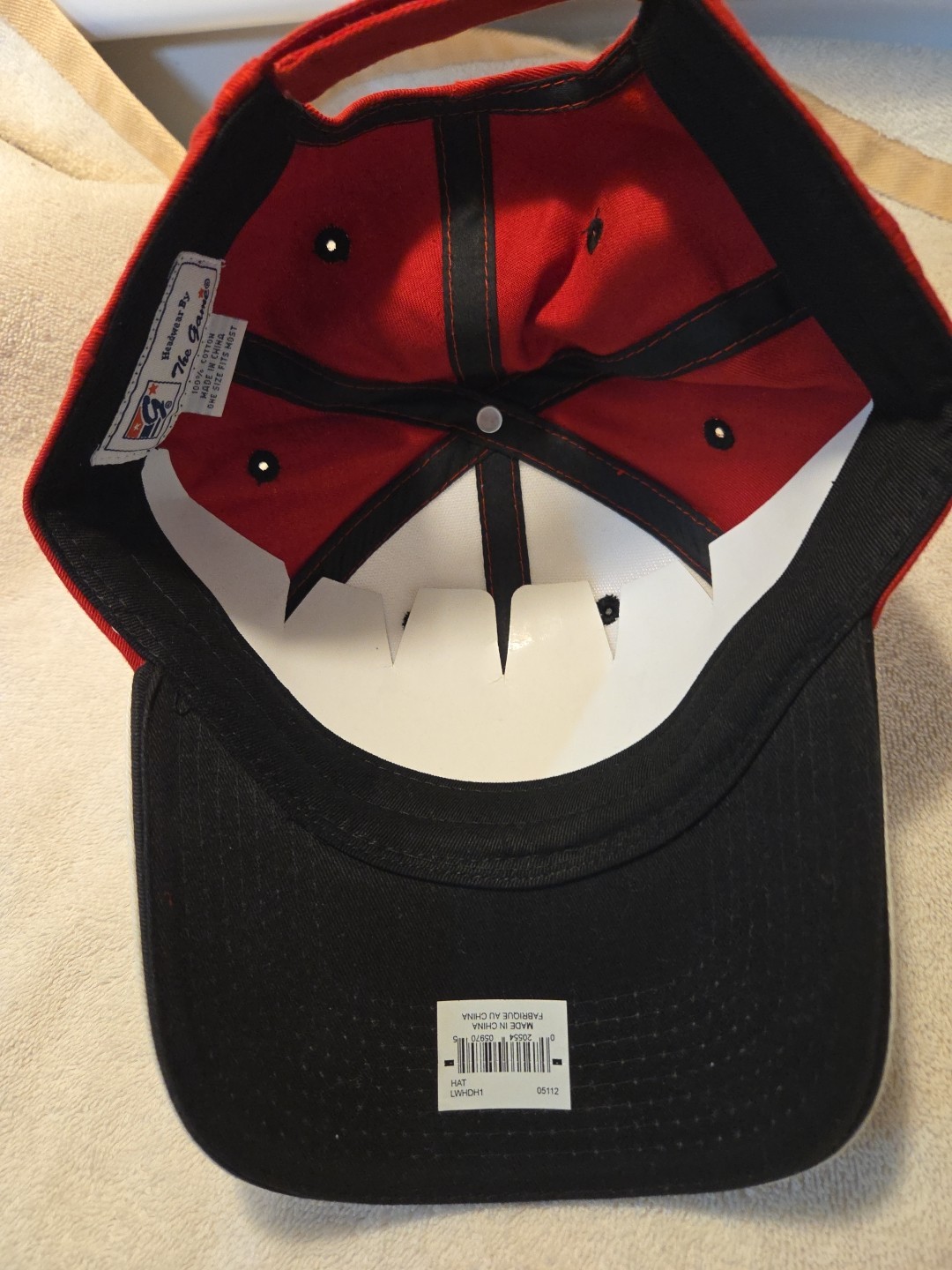 Heddon Fishing Red & White Baseball Hat. Hook & Loop Closure. Brand New.