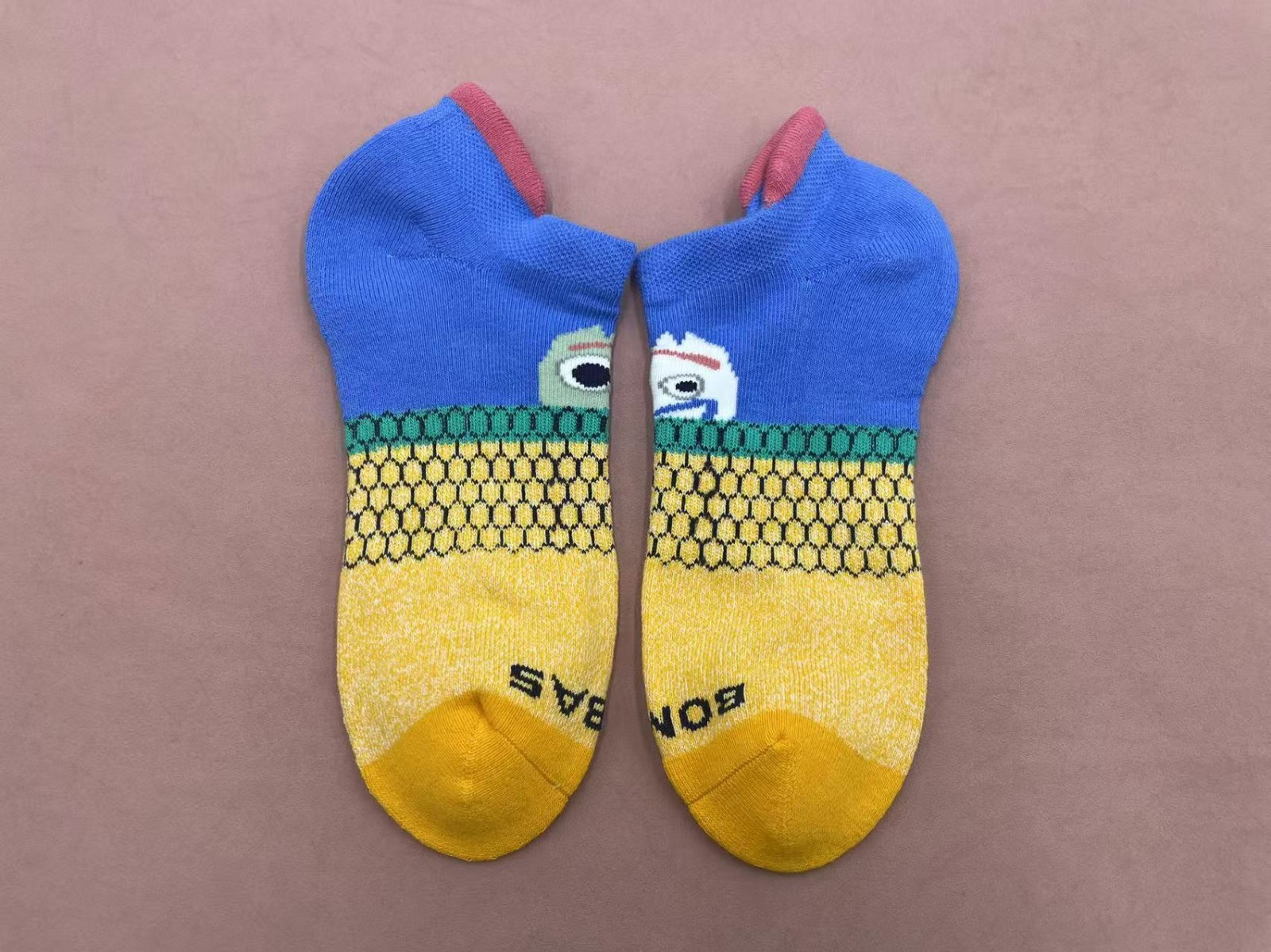 4 Pairs Bombas Women's Solid - Pixar 2 Colors Ankle Socks Size Medium 8-10.5