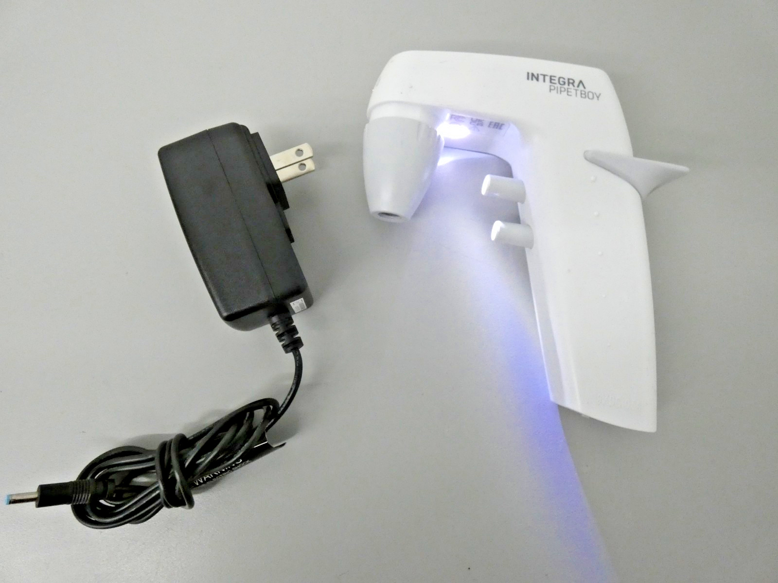 Integra Pipetboy Pro Serological Pipette Controller - White