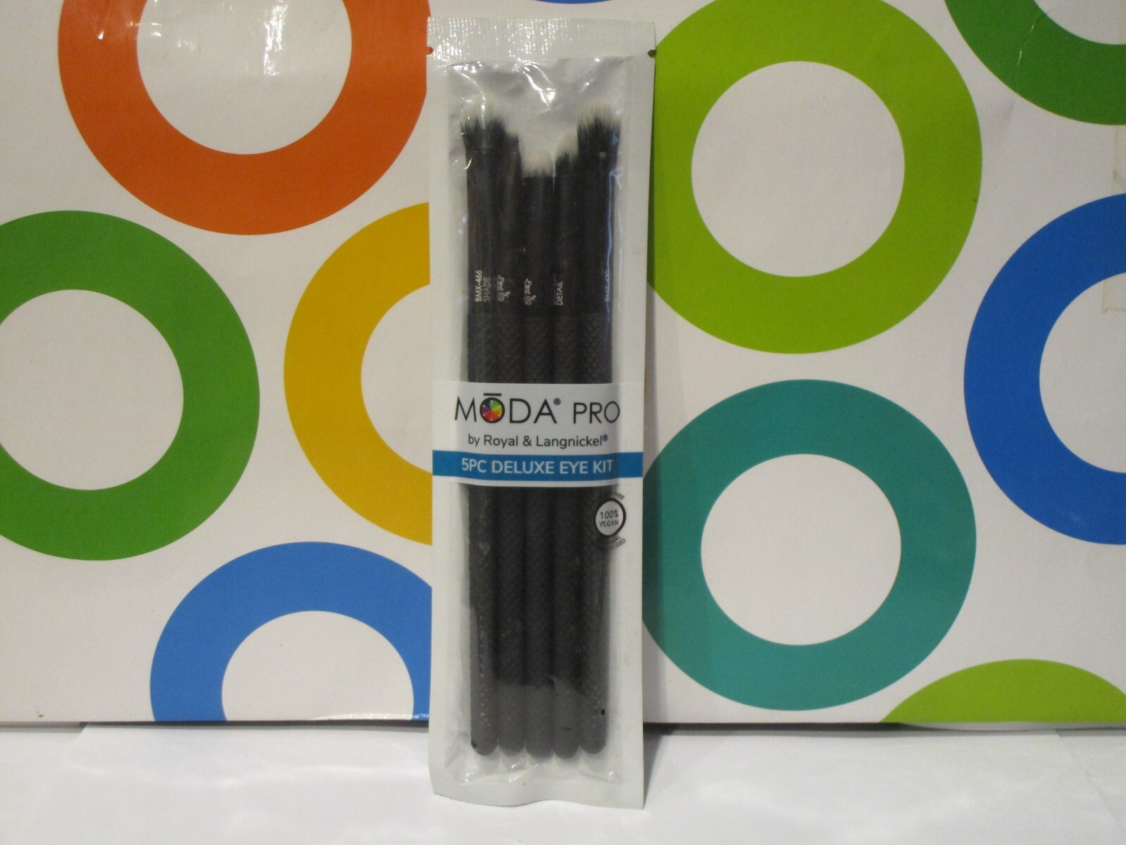 ROYAL & LANGNICKEL ~ 5 PIECE DELUXE EYE KIT OF BRUSHES ~ COMES AS PICTURED