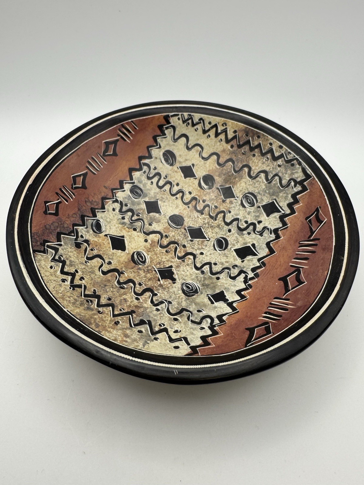 Handmade South American 6in Bowl (Peru) Tribal Designs Pottery - Unsigned -Brown