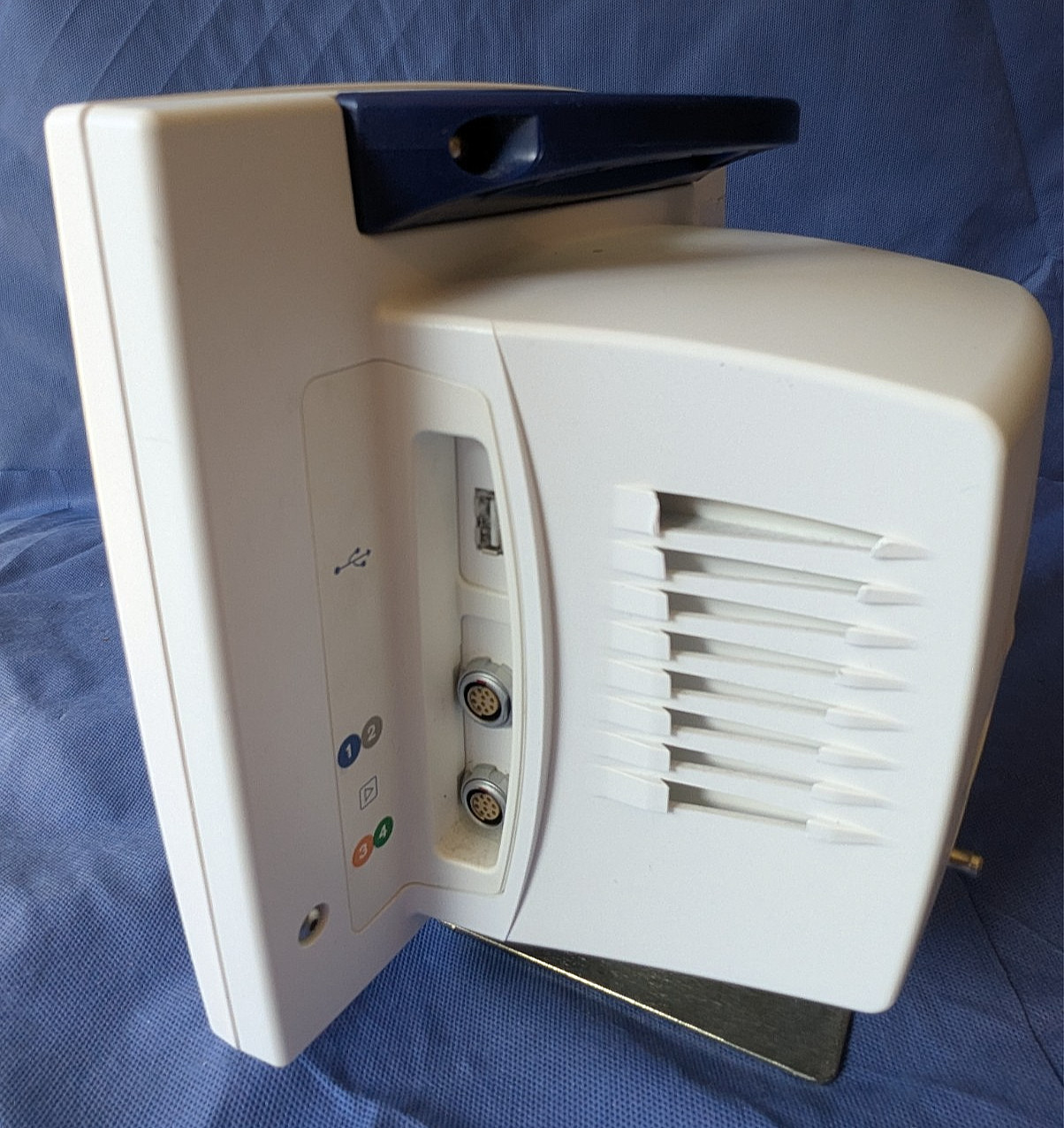 SOMANETICS 5100C INVOS Cerebral/Somatic Oximeter with Preamplifier