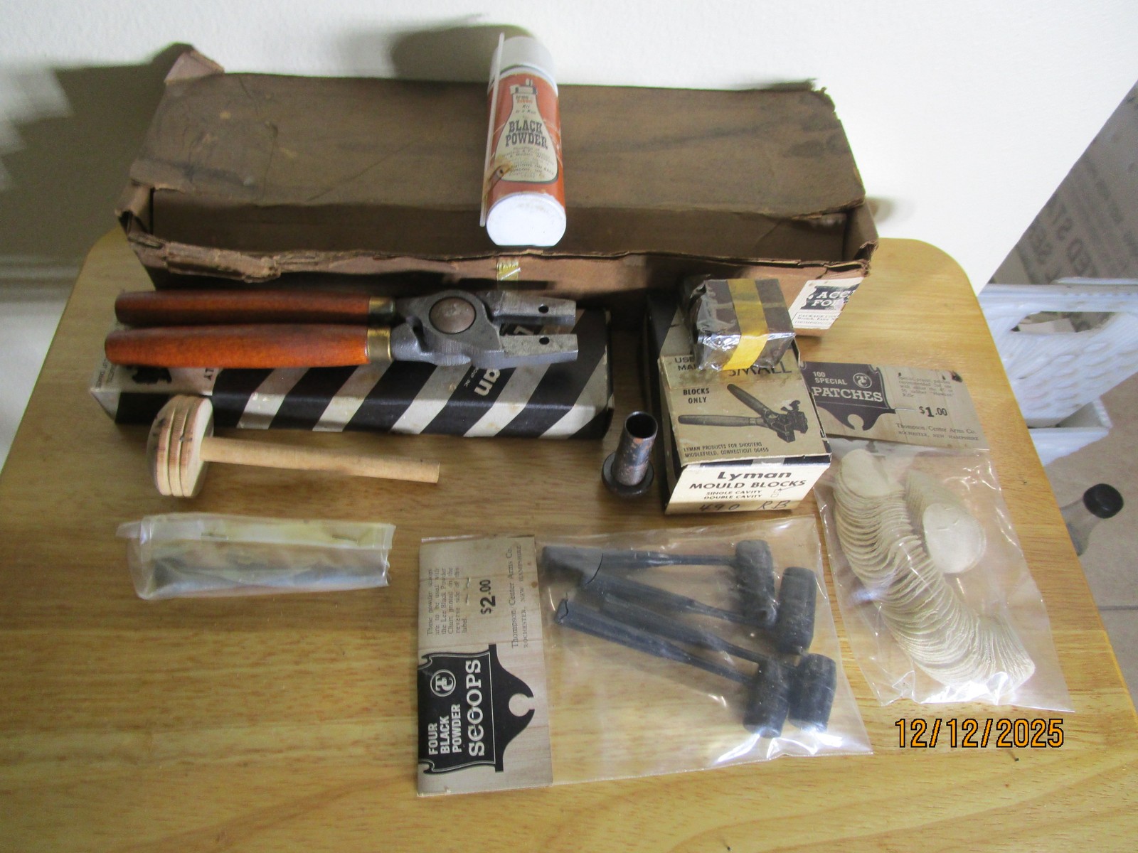 Lyman Thompson Center Accessory Pack Hawken Rifle