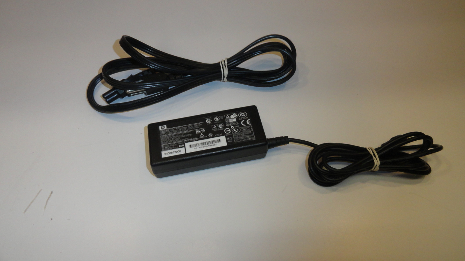 SS9:  HP Genuine PPP009L PA-1650-02C AC ADAPTER 18.5V/3.5A OEM COMPAQ 65W