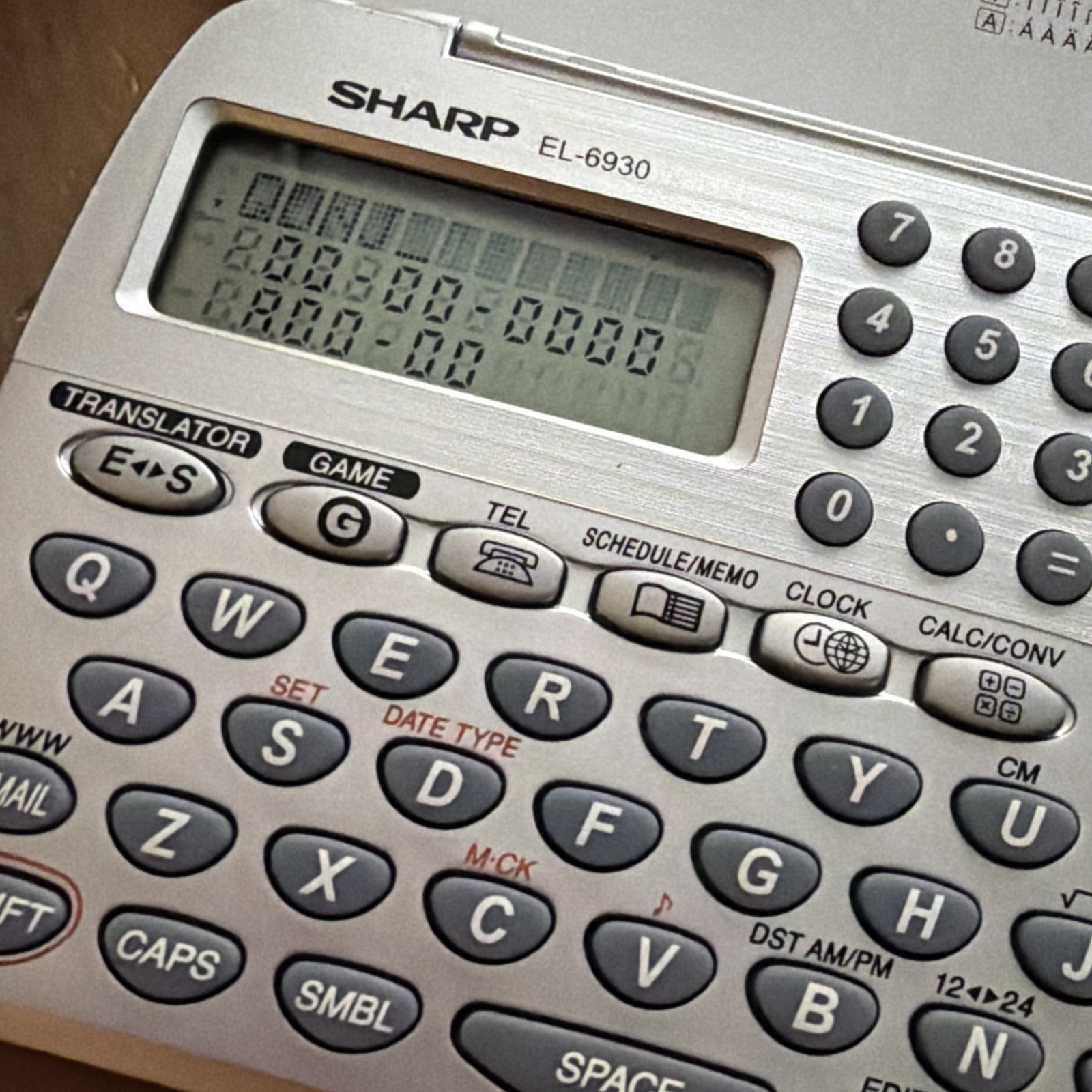 Sharp Memo Master EL-6930 Electronic Organizer Phone Book PDA Translator