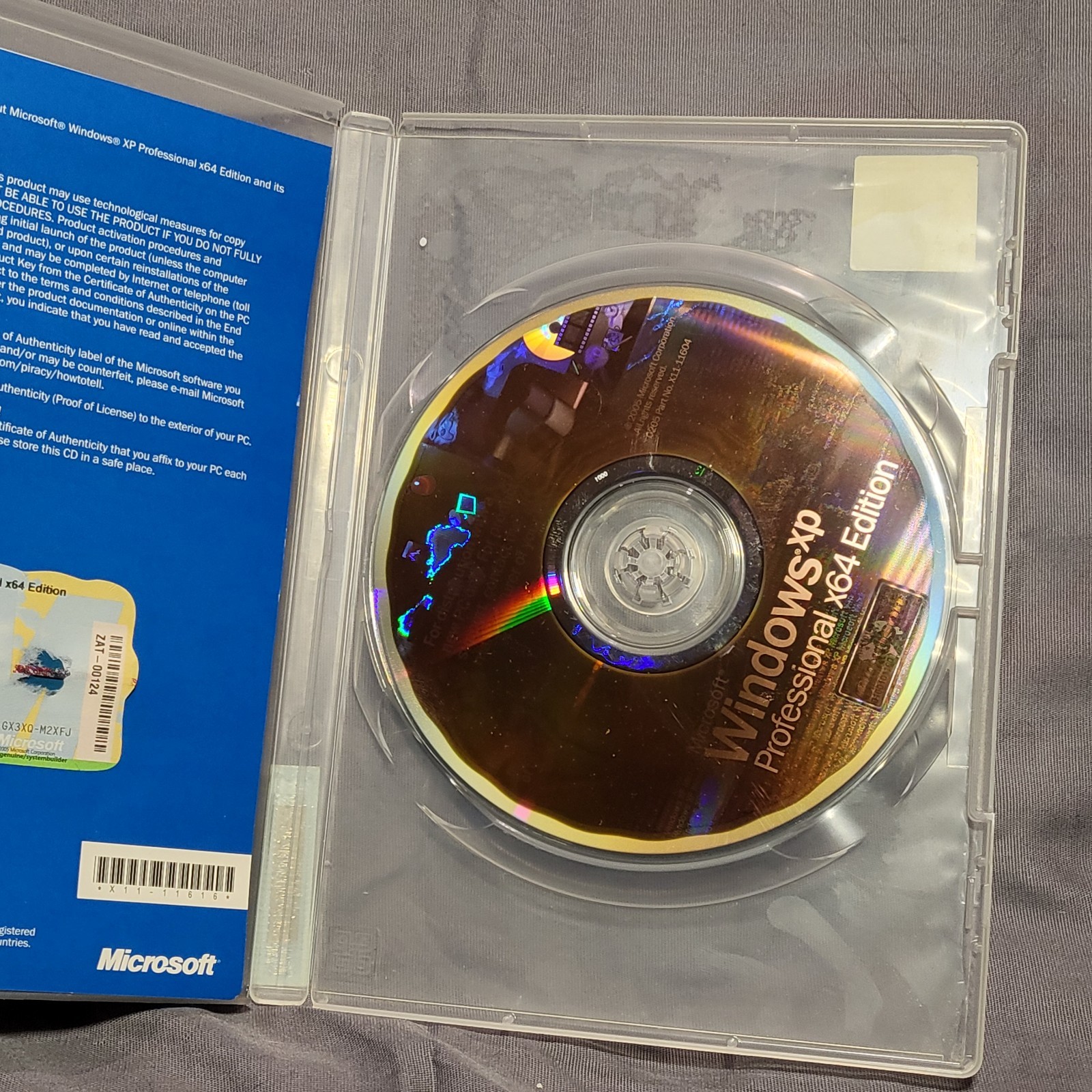 Microsoft Windows XP Professional x64 Edition OEM Disc w/ COA & SP2