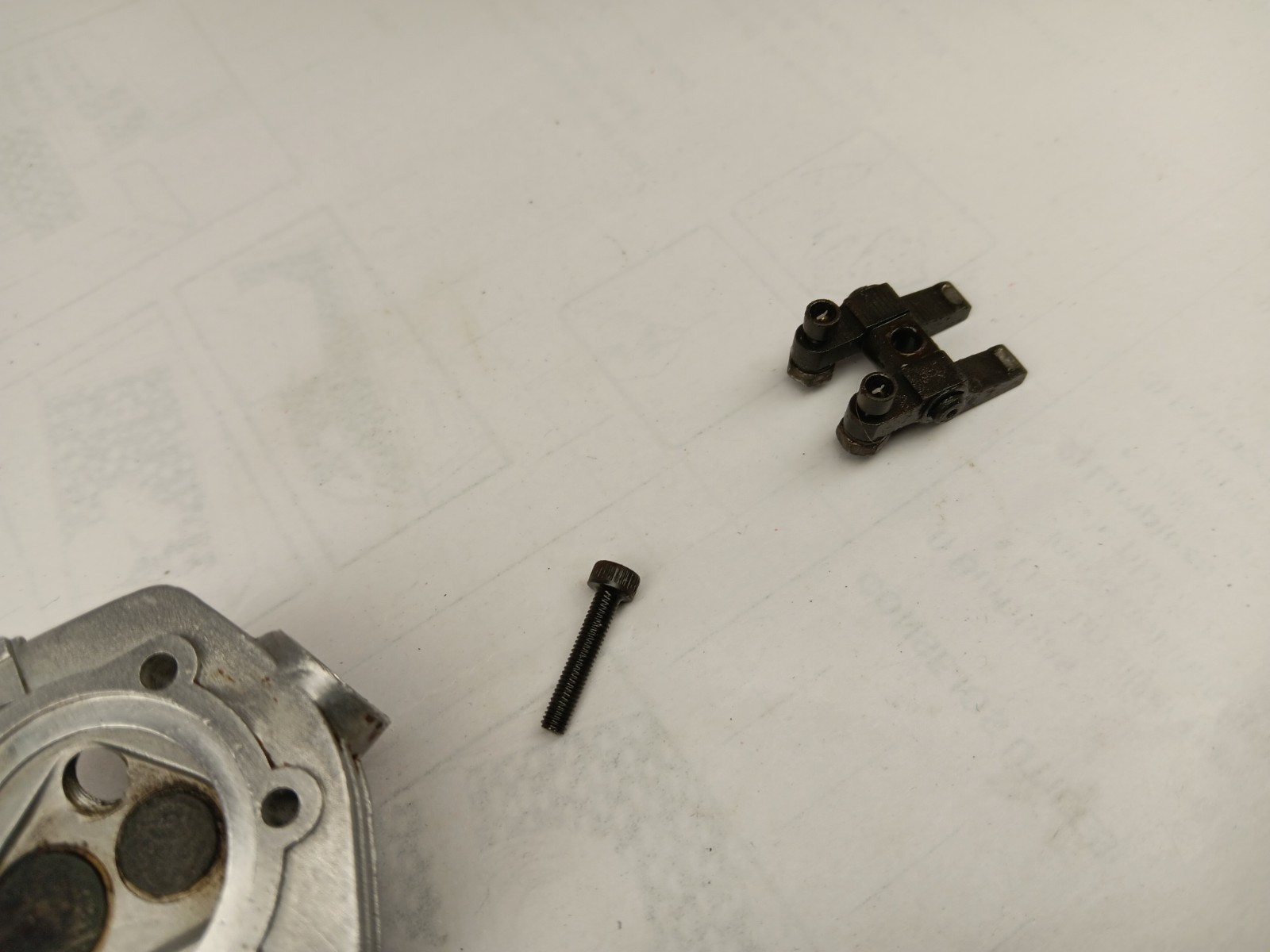 MAGNUM XL 52 Four Stroke R/C Engine Cylinder Head with Rockers