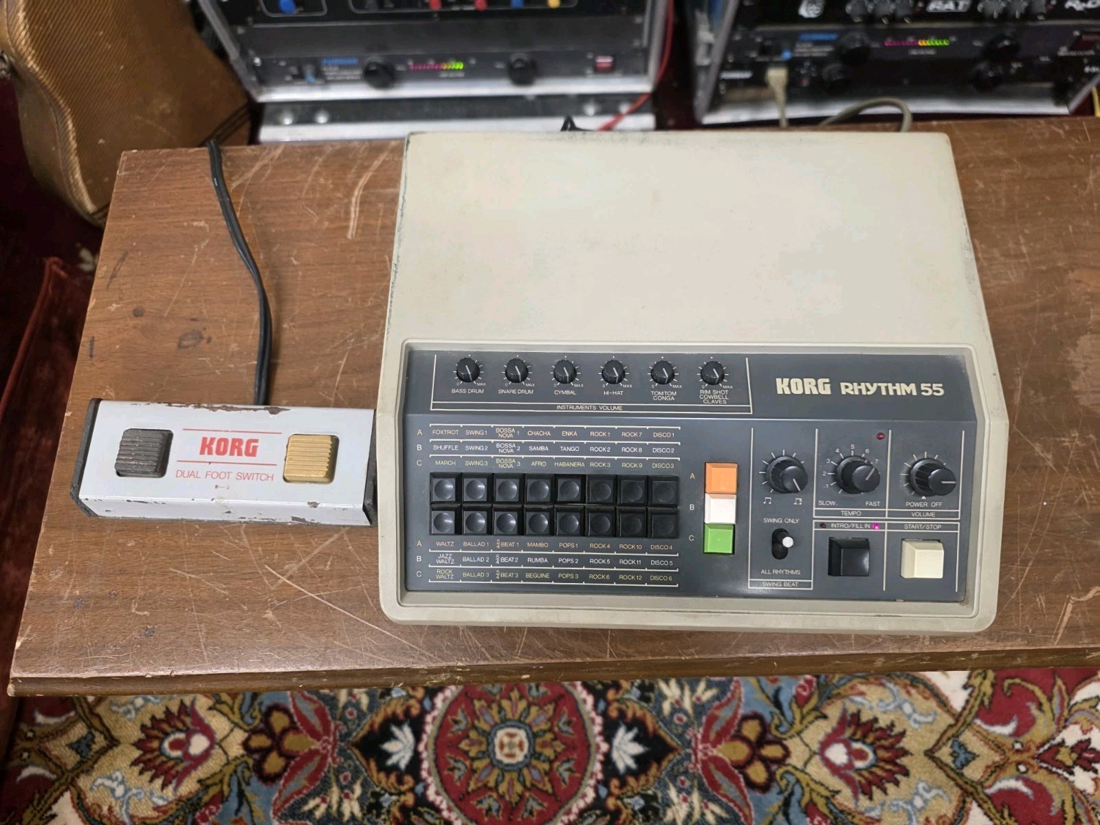 Korg KR 55 Drum Machine w Original Footswitch