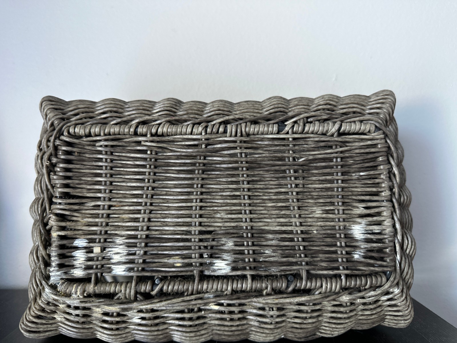 Broyhill Basket Silverware Napkin Display Gray Medium Sized Woven Handle
