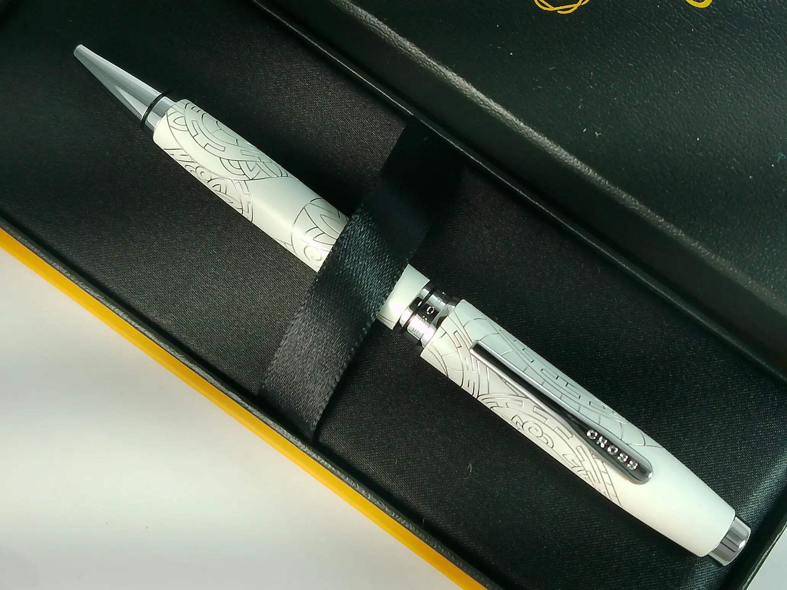 Cross Coventry Zodiac Year of the Snake Pearl White Ballpoint Pen