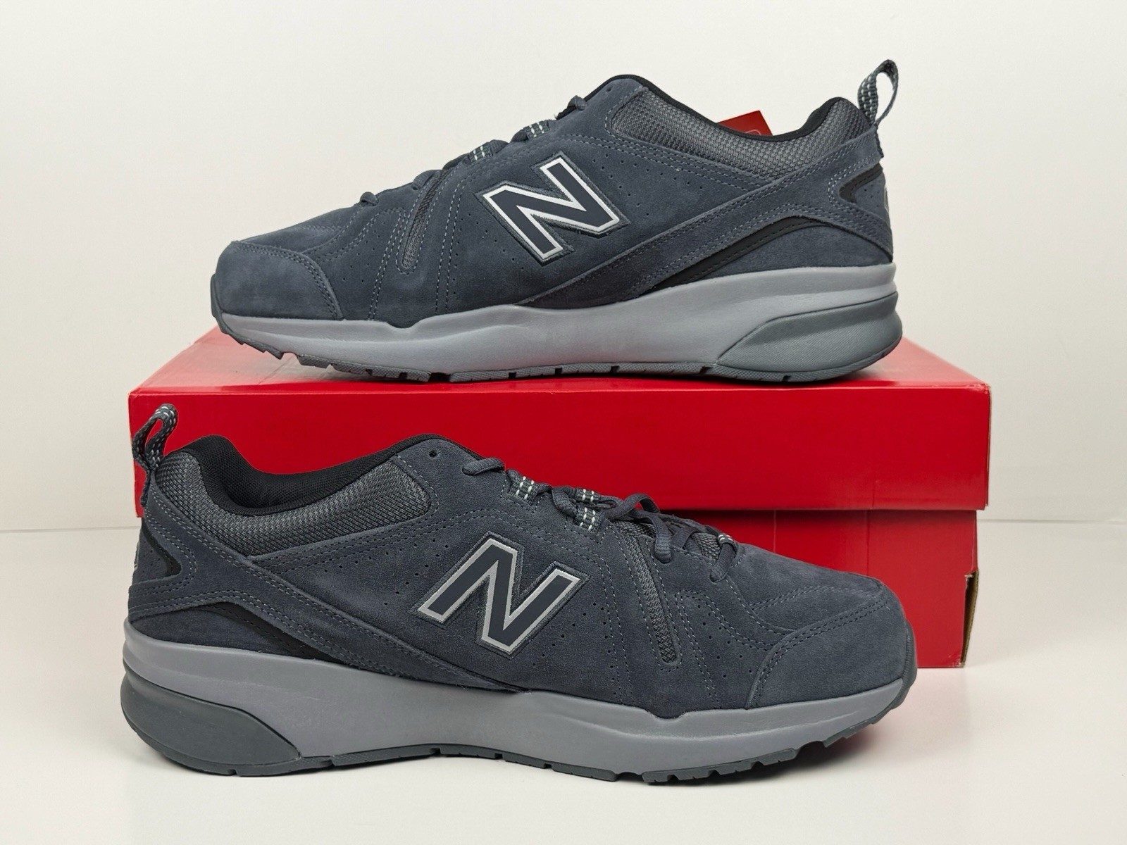 New Balance 608v5 Training Shoes Men’s Size 11 4E Wide Black/Grey MX608DG5