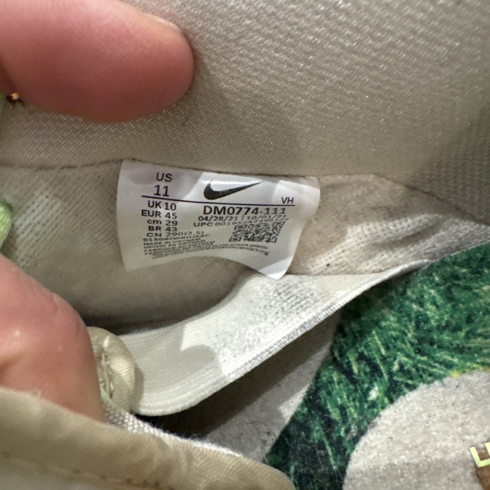 Size 11 - Nike SB Dunk Low Mummy