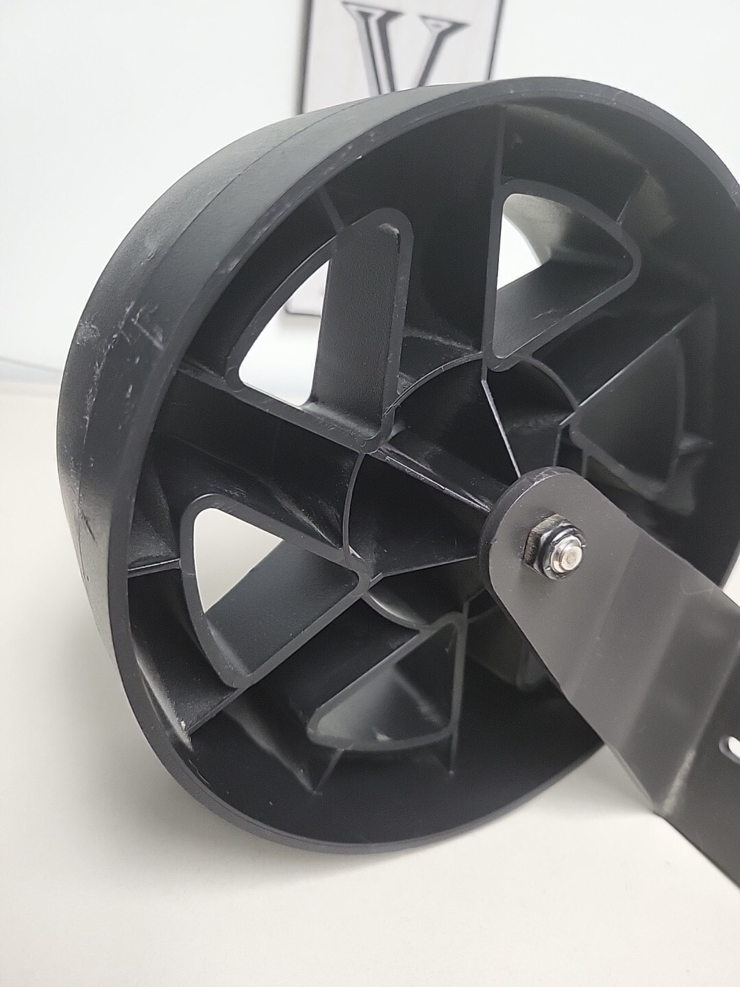 Hidden Grove Executive Treadmill Front Wheel (98)