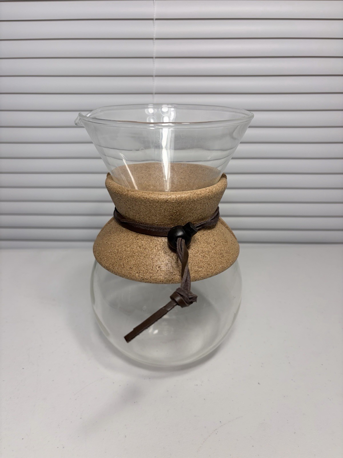 Mubod Coffee Carafe Pour Over 6 cups Leather Cord and cork collar