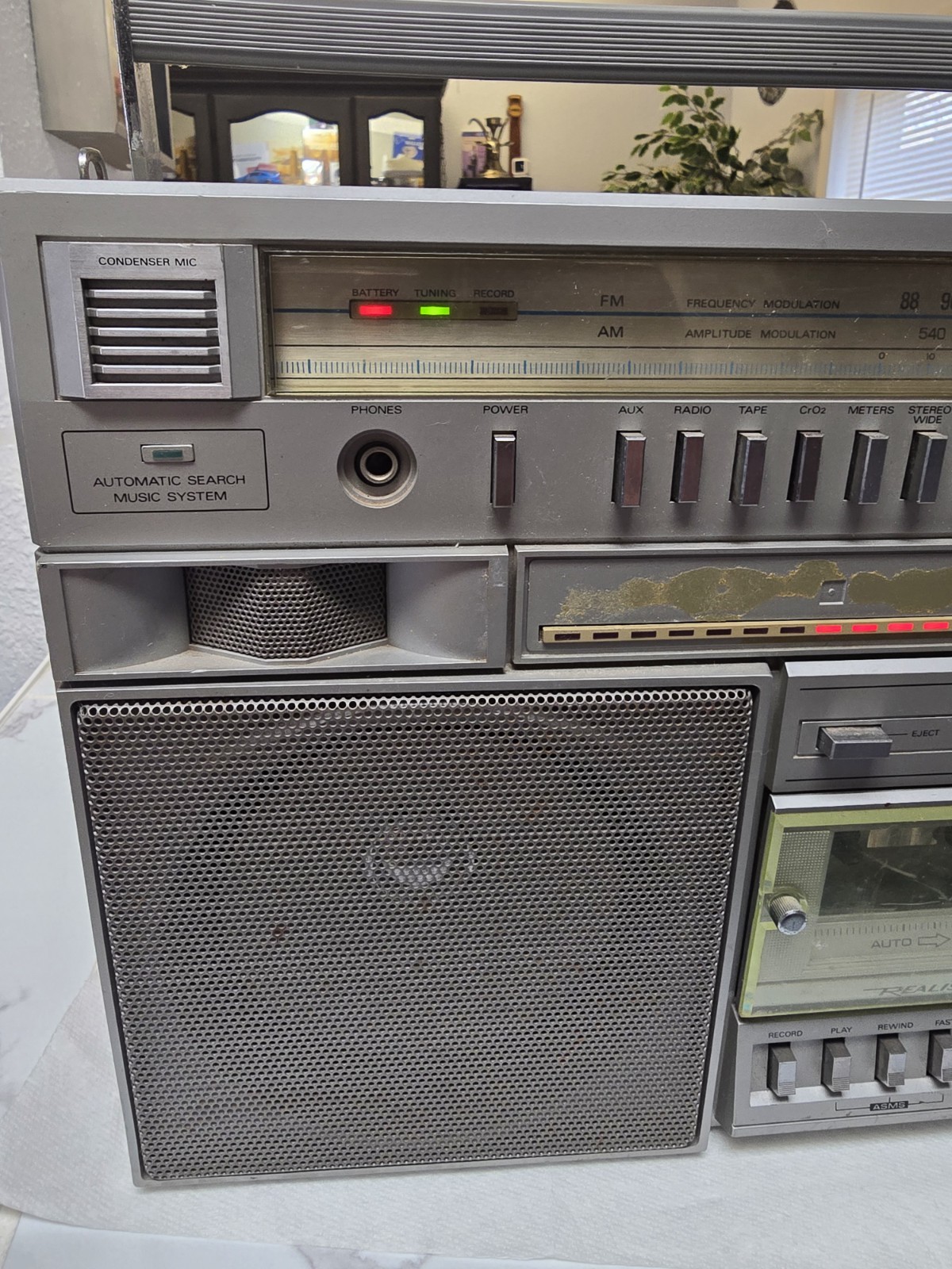 Vintage Realistic Scr 8 Read Description