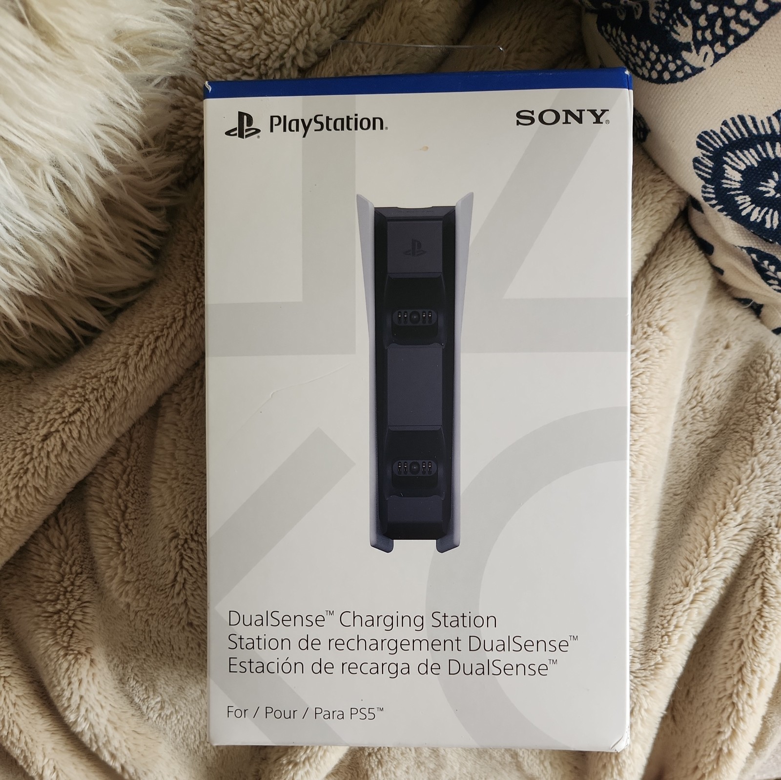 New Sony PlayStation 5 DualSense Charging Station White CFI-ZDS1