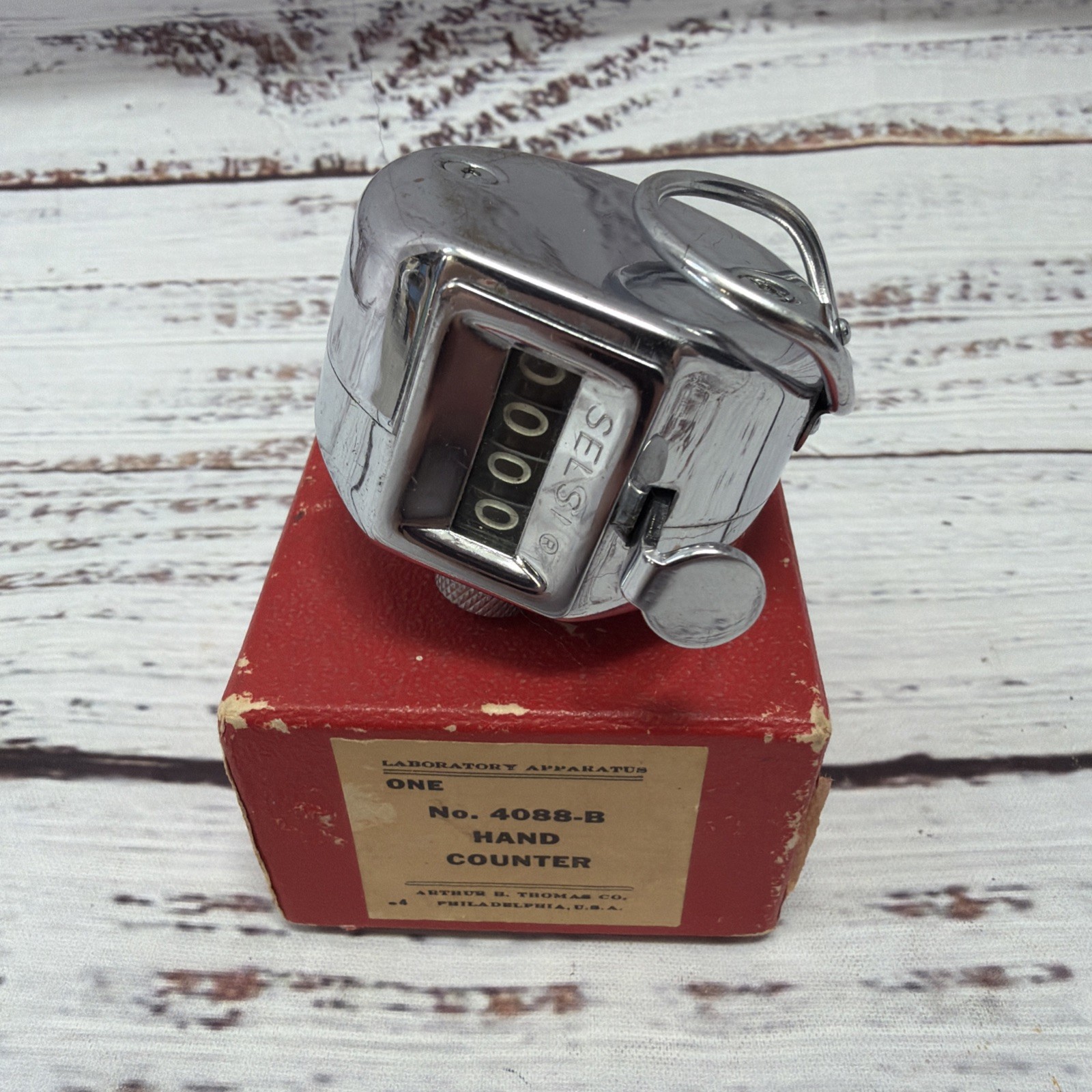 Vintage SELSI Hand Clicker Counter 2" Dia. 4Digit RARE VG+ Shape!
