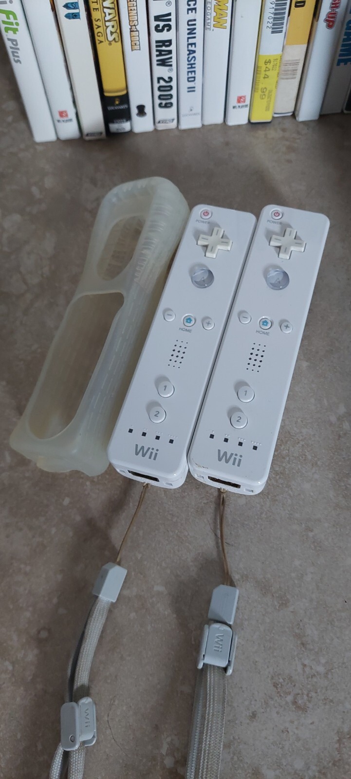 Nintendo Wii Console model# RVL001 White Console W/Box
