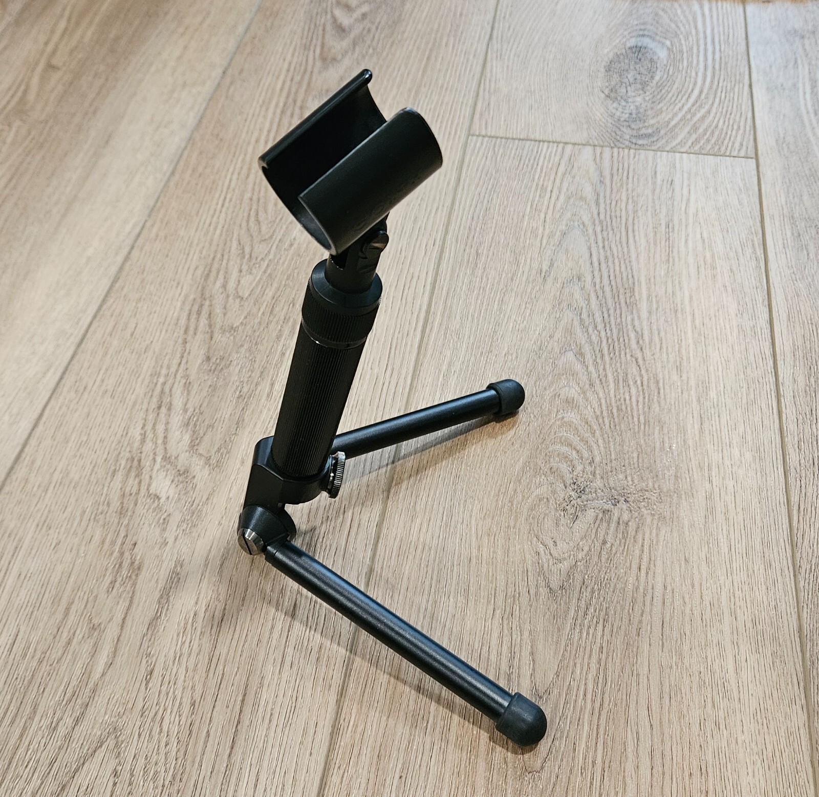 SONY Microphone Stand Desktop Tripod Foldable Used (Tripod Only)
