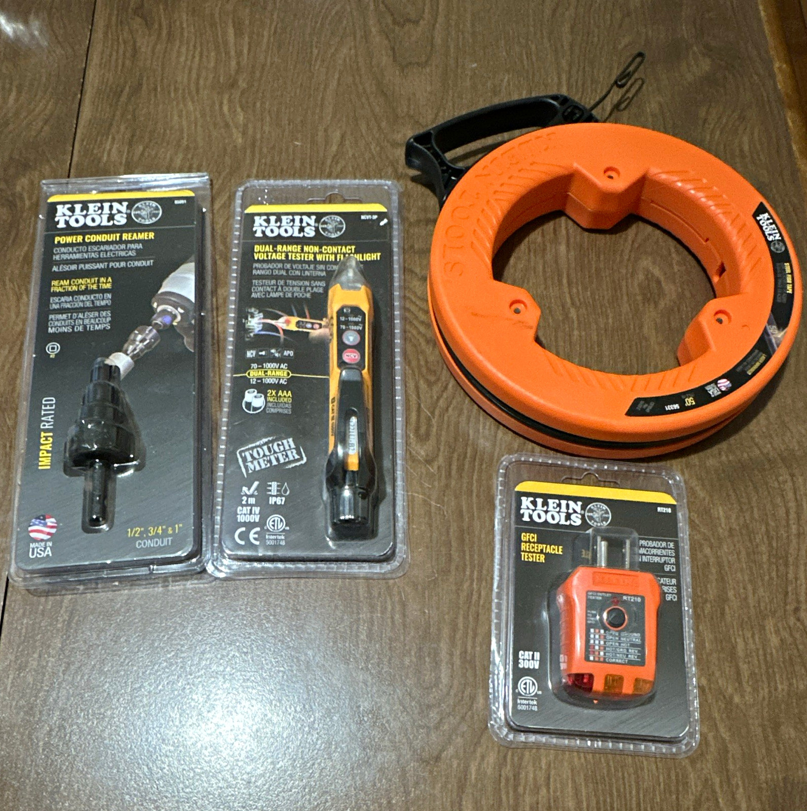 Klein Tools lot reamer  GFCI Receptacle Tester w/ GFCI Test Button Orange/Black