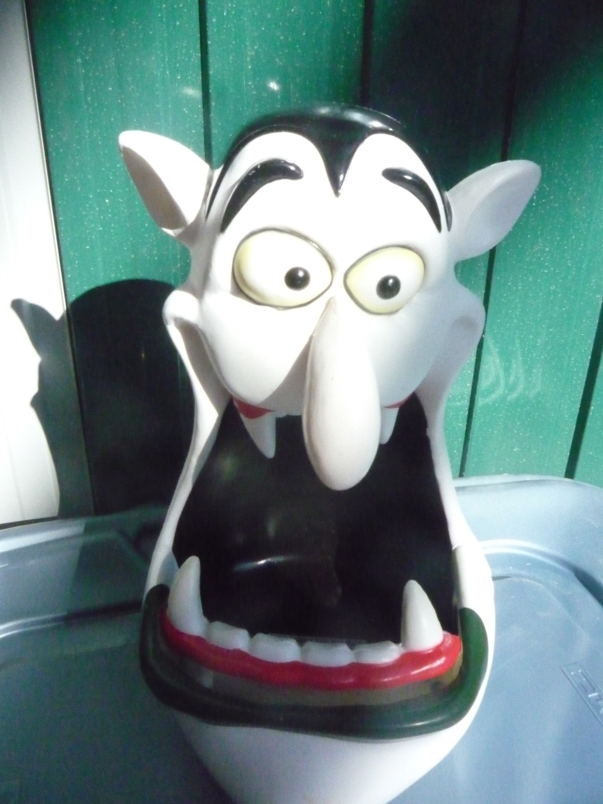 Celebrity owned Halloween Gemmy *BIG MOUTH VAMPIRE CANDY BOWL*