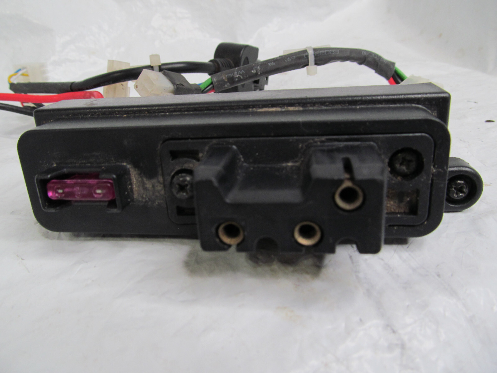 DWR9983H004/DWR9983H021 Connector With Harness For Go-Go Scooter Ultra X