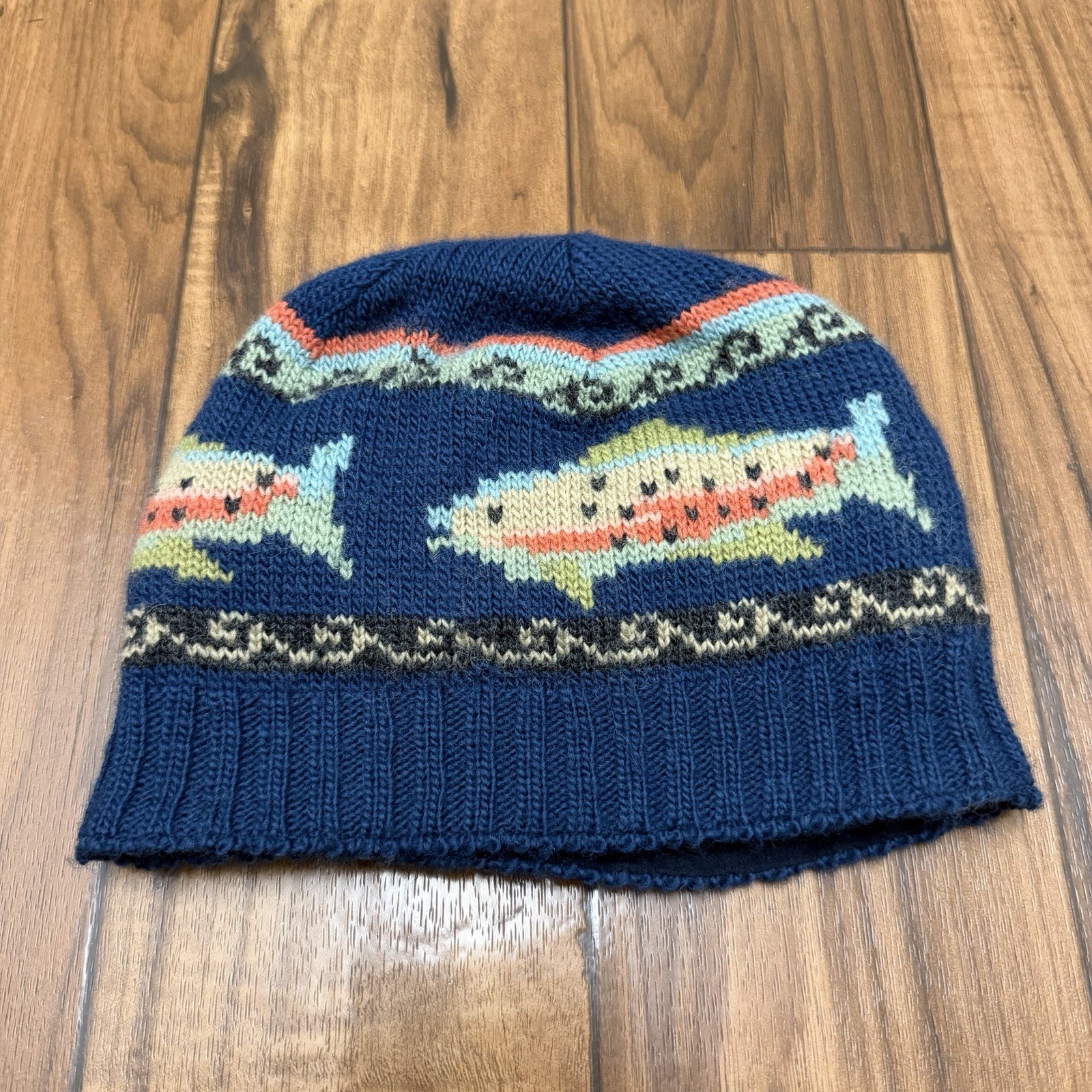 Lost Horizons 100% Wool Fish Embroidered Winter Beanie Hat Fleece Lined