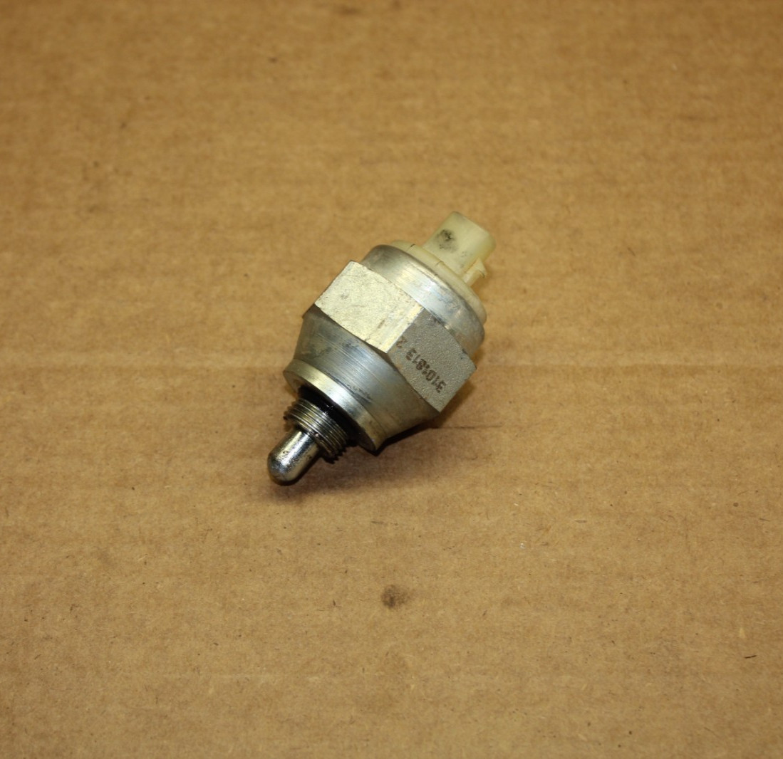 2002-26 Dodge Ram Jeep Genuine Mopar Transfer Case Switch OEM 05083138AA