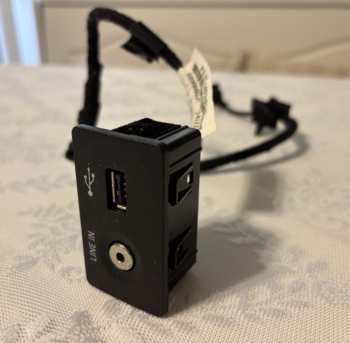 OEM 2015-2020 Ford F150 USB AUX Media Hub FL3T-14D202-DD w/ Harness Complete