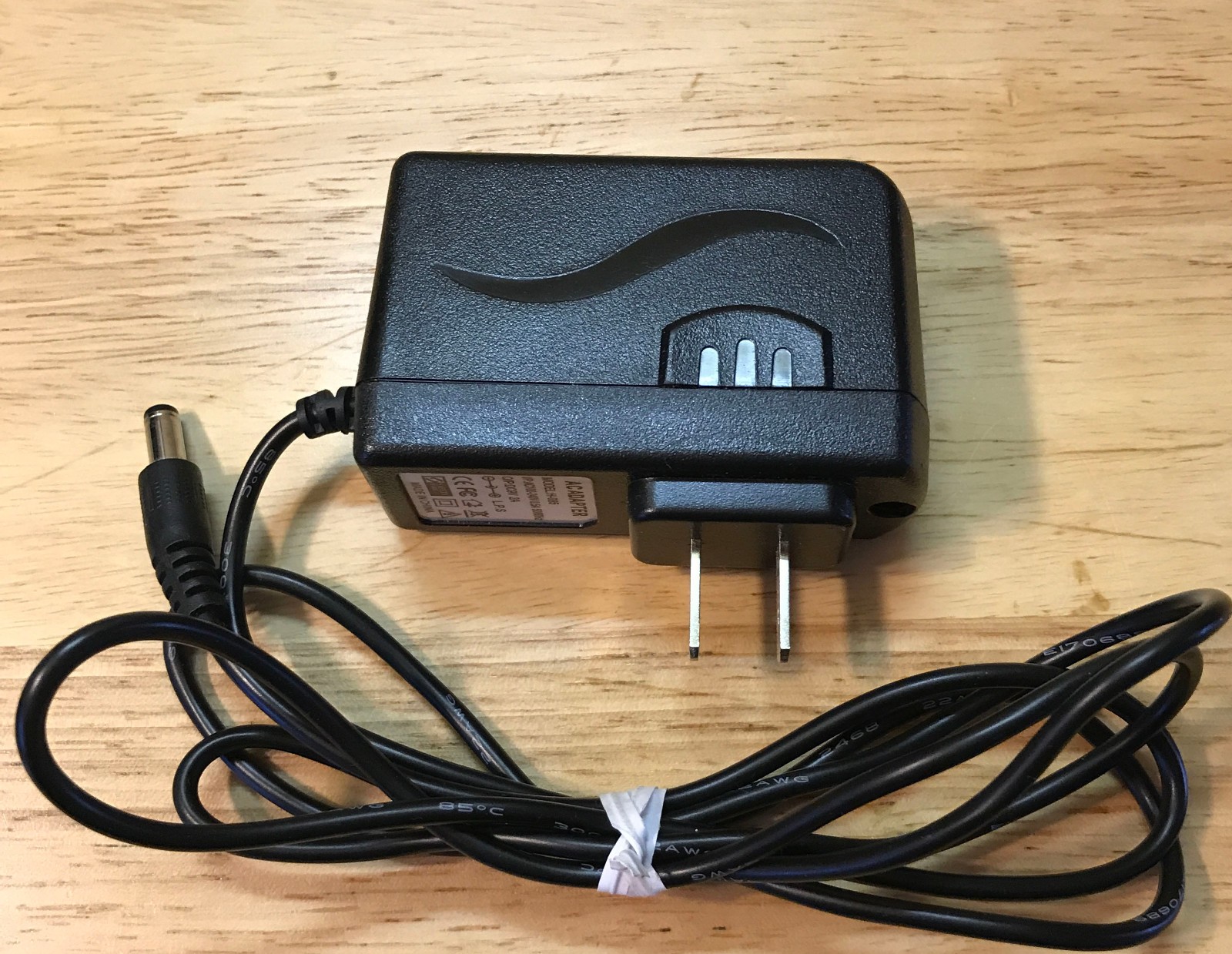 DYMO LETRATAG 100H PLUS THERMAL PRINTER LABEL MAKER w/ EXTRAS