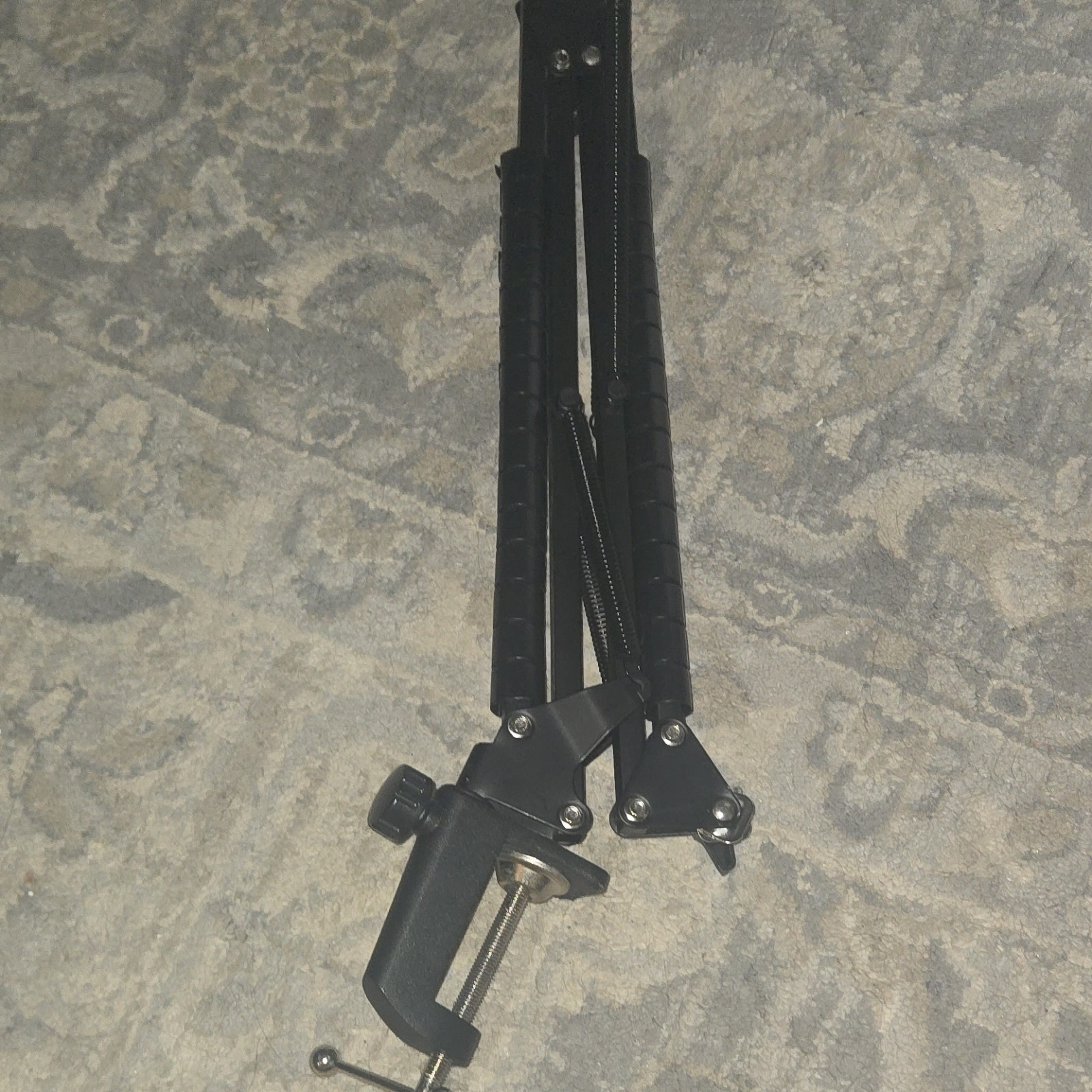 HyperX QuadCast with Mic Arm