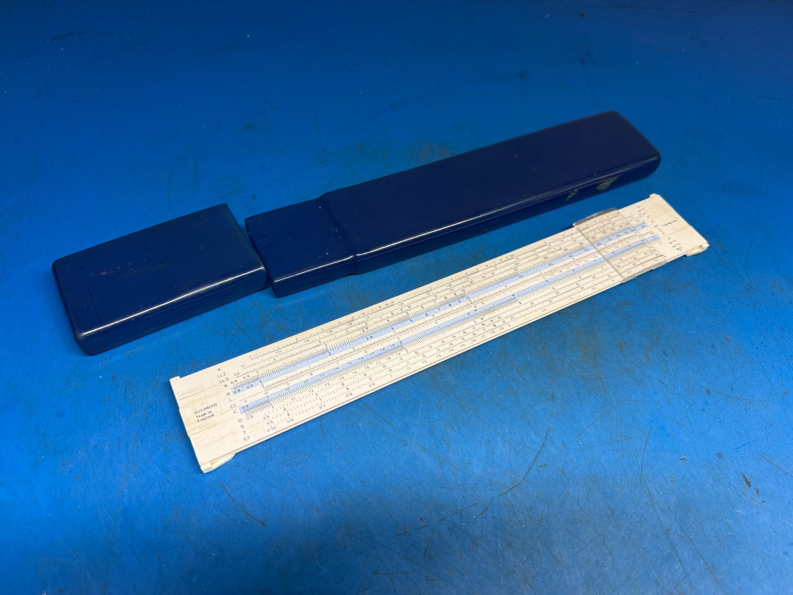 VINTAGE WHSMITH SLIDE RULE & CASE Log-log trig - MADE IN ENGLAND