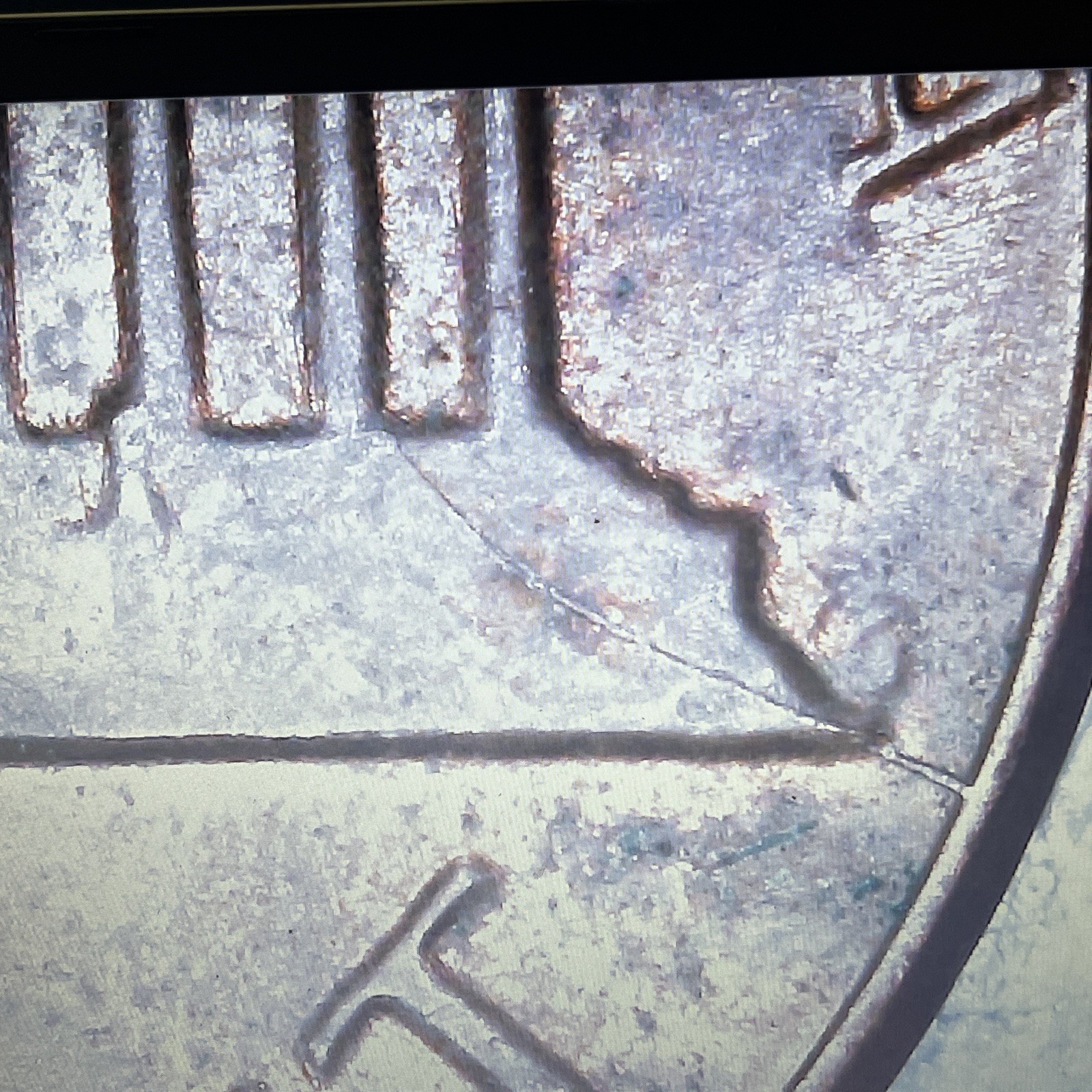 1983 Lincoln Memorial Cent With Die Cracks Reverse