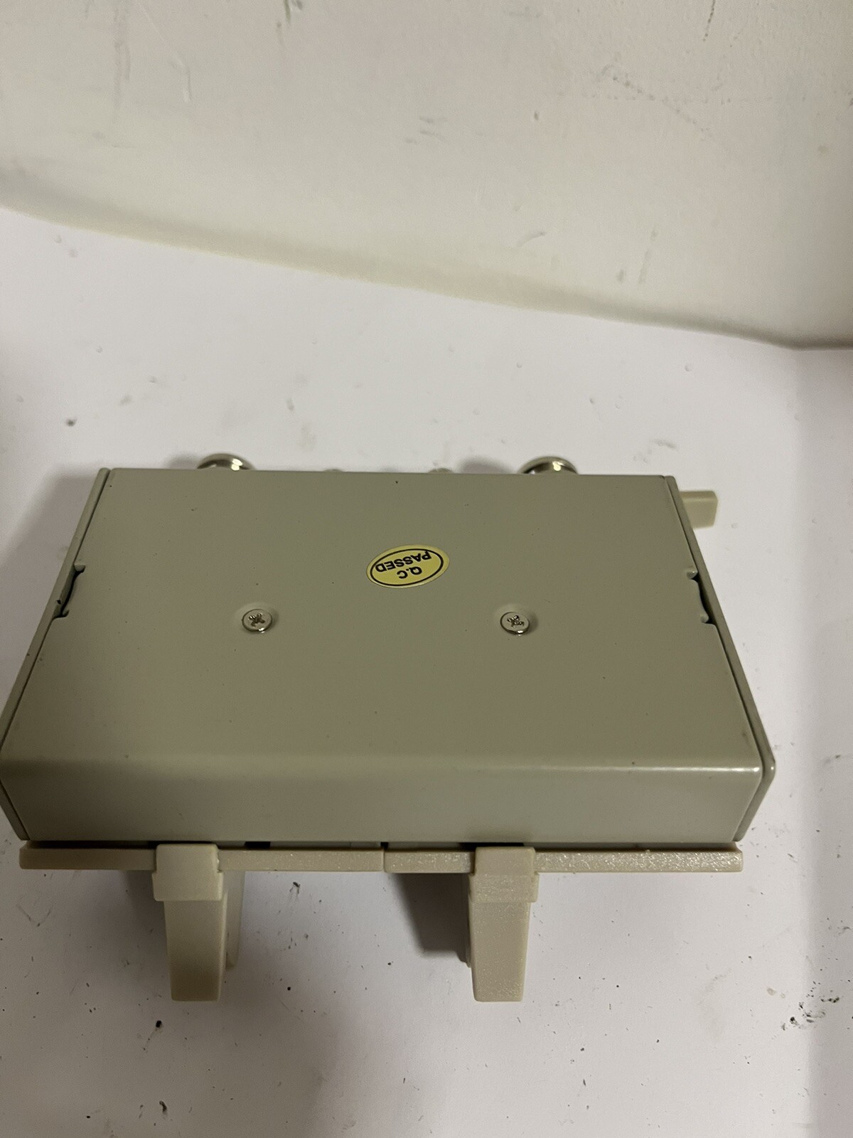LCR 005 test fixture