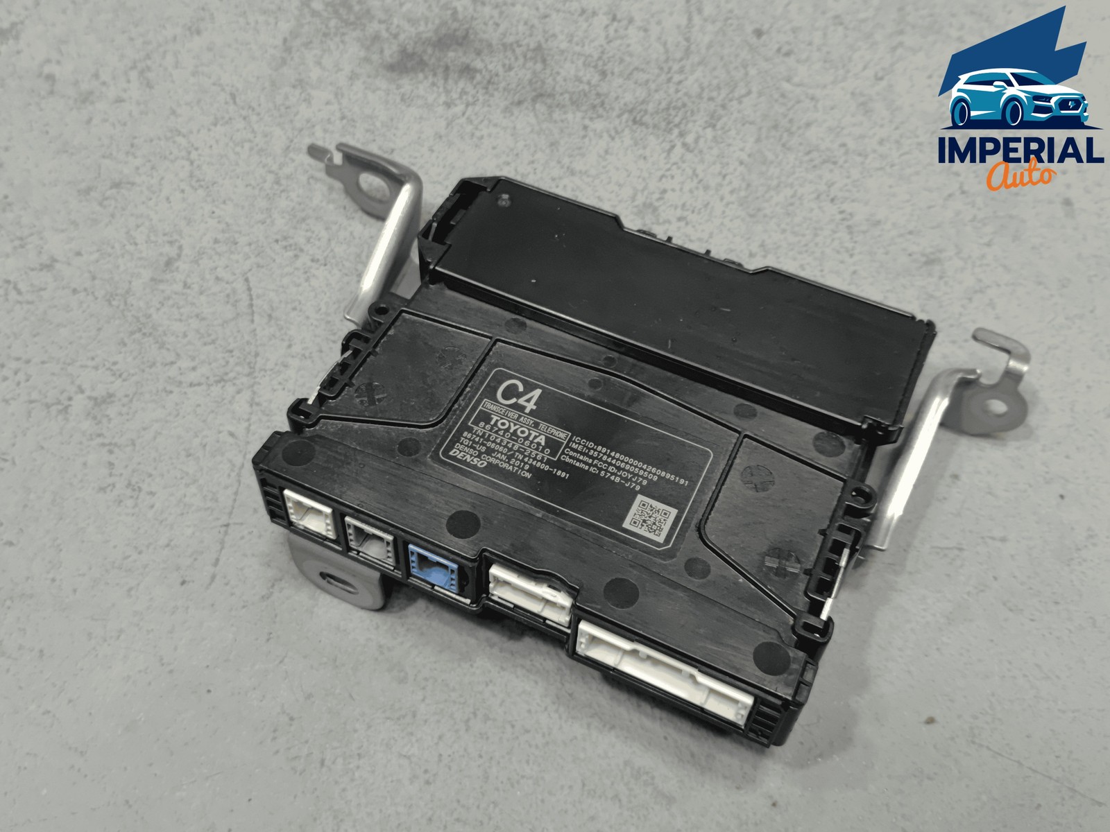 2018-2020 Toyota Camry Telephone Transceiver Communication Denso Module OEM