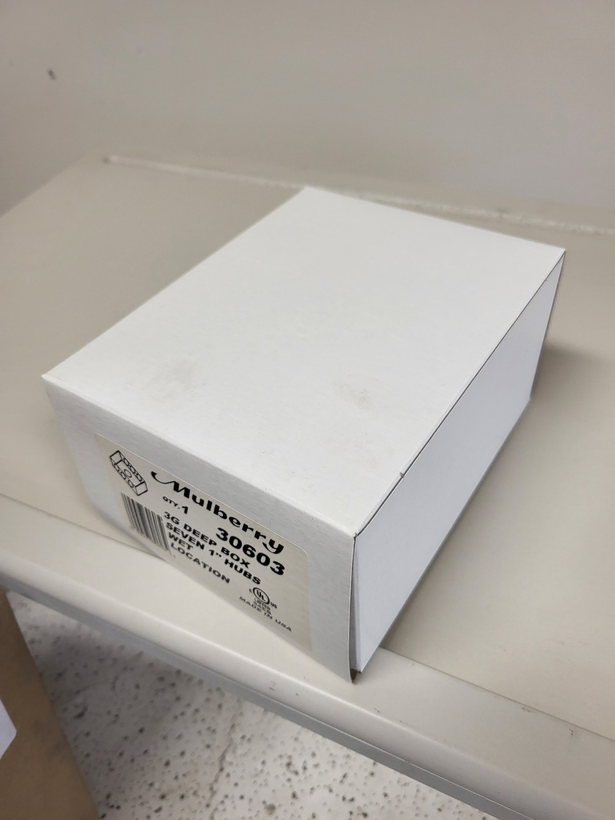 MULBERRY  30603 3-Gang Deep Box Seven 1 " Hubs Wet Location