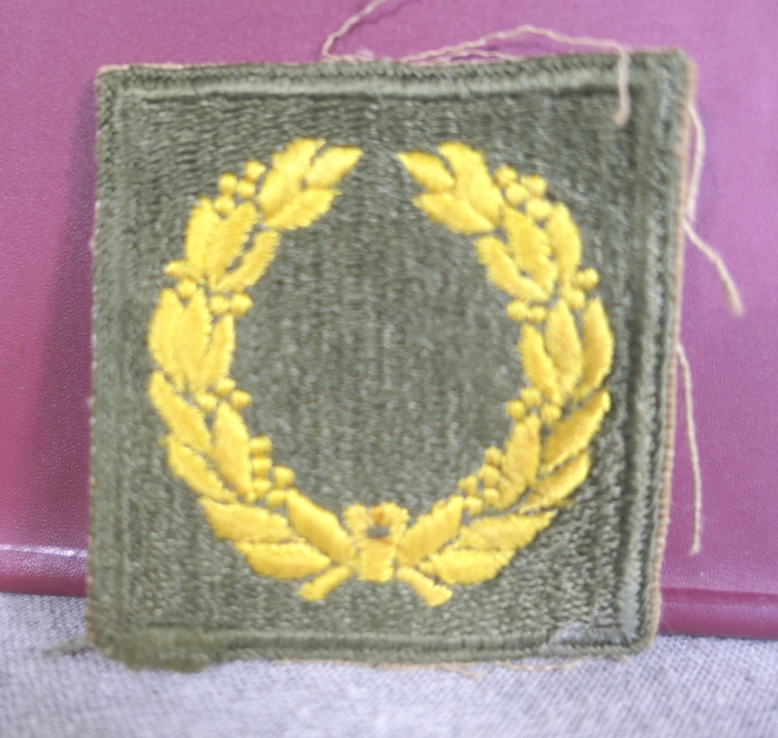 Vintage WWII US Army Meritorious Unit Commendation Laurel Wreath Woven Patch