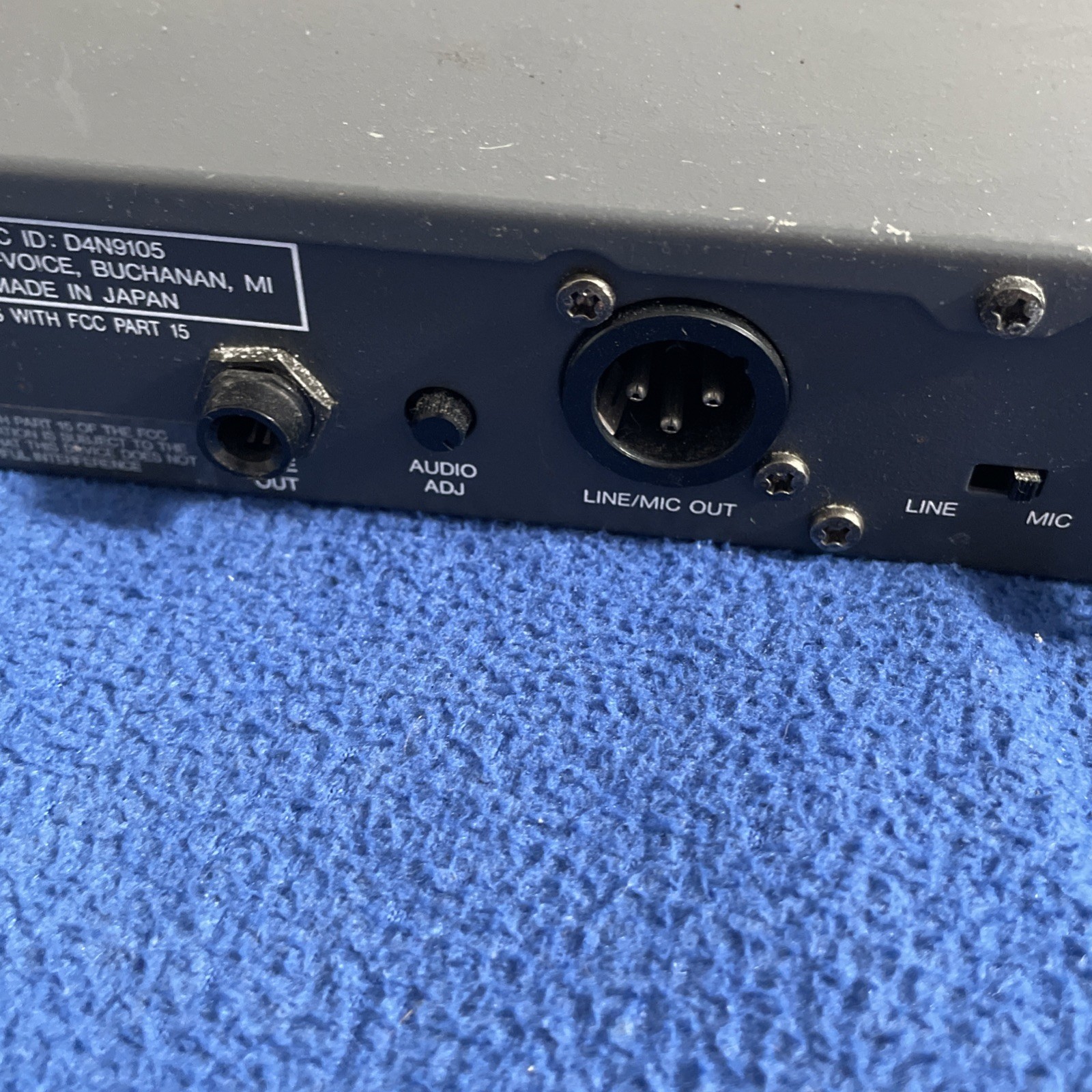 EV Electro-Voice MR-2000A Dual Receiver Diversity Wireless System