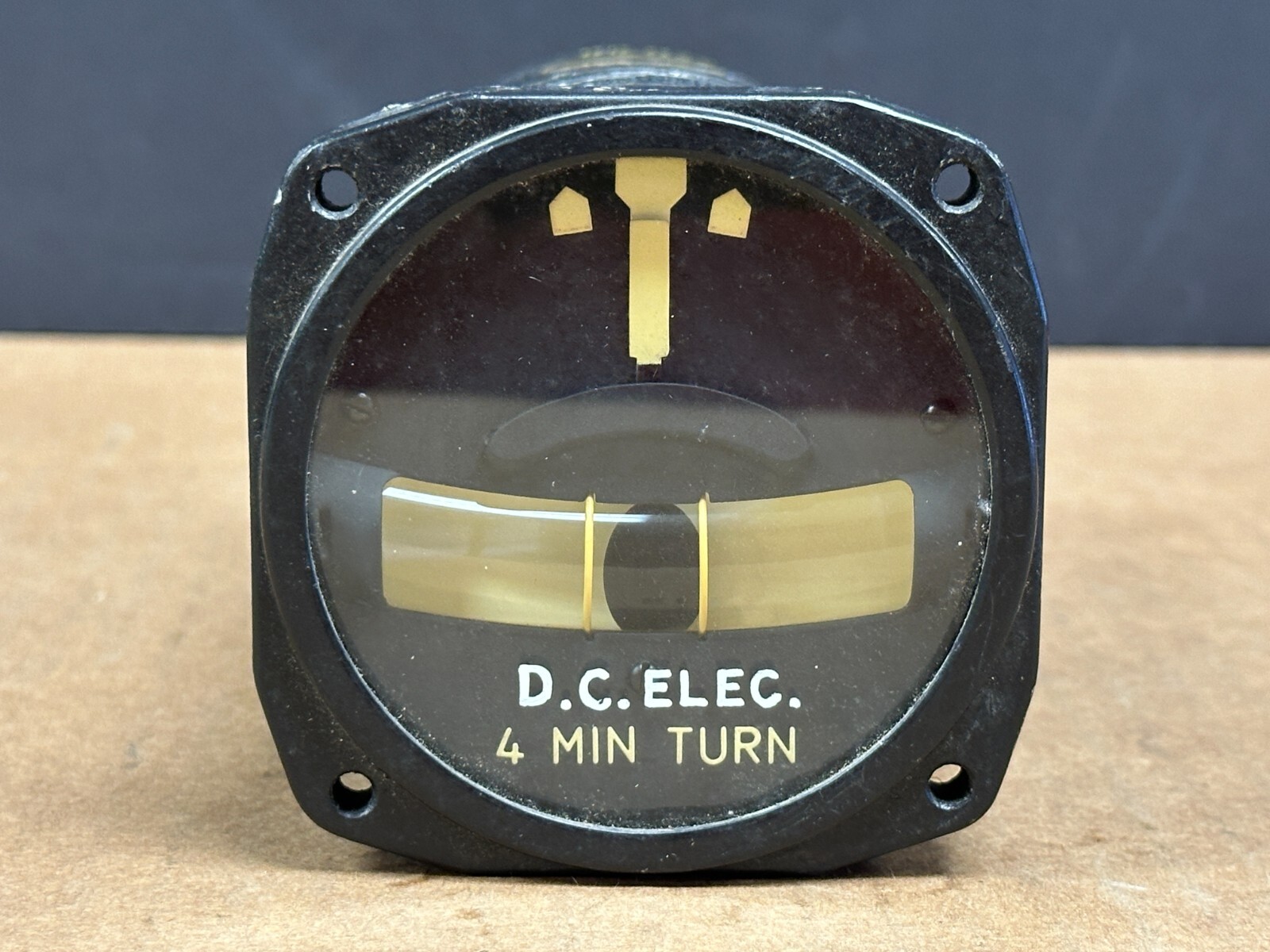 R.C. Allen Indicator Turn and Slip 4 Minute Turn P/N A1600 As Removed