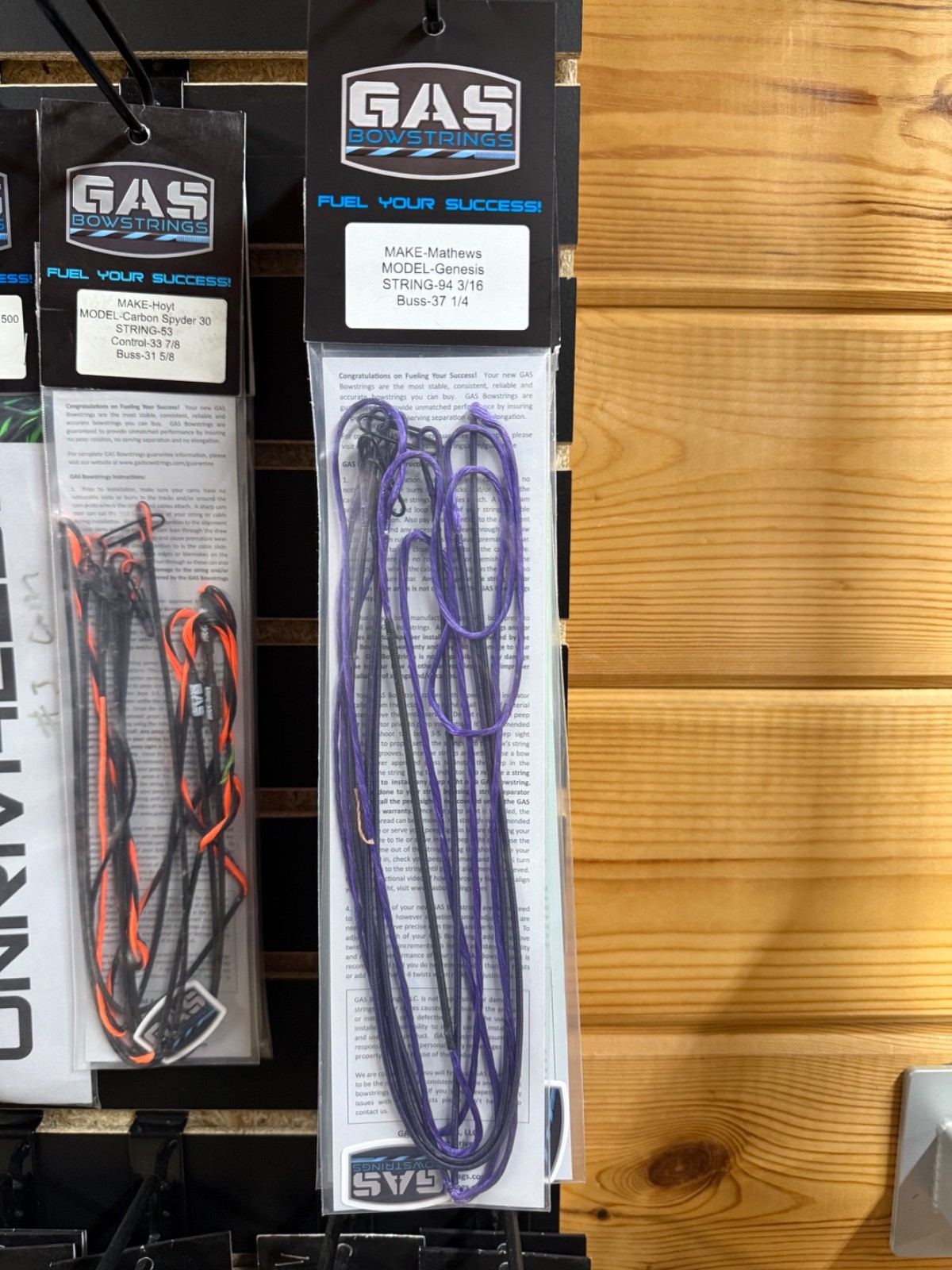 Gas Bowstrings Genesis Original Nasp Purple String Set