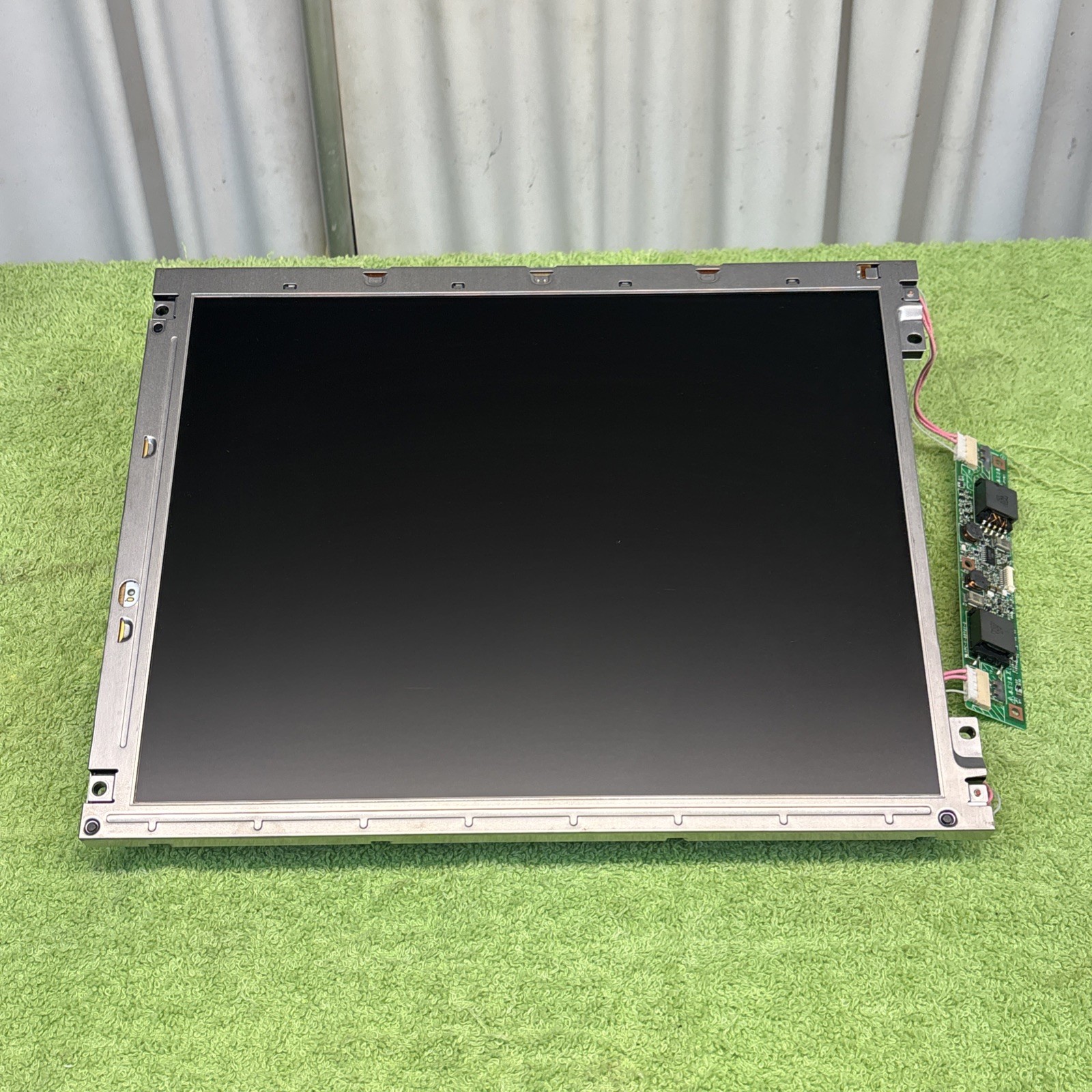 Fujitsu FLC38XGC6V-06P LCD Display Screen
