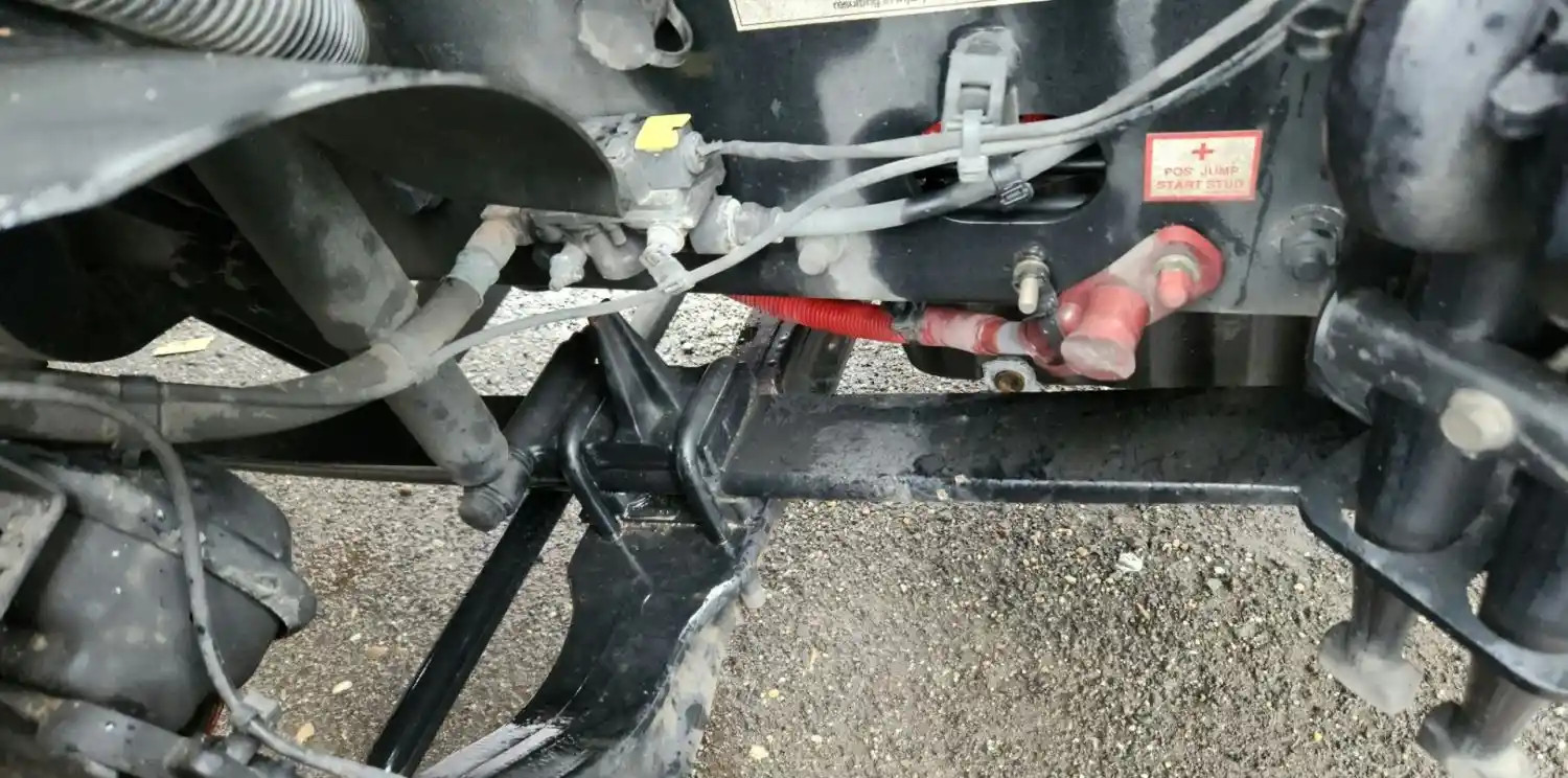 (Used) 2021 Freightliner Cascadia 116, FRONT LEAF SPRINGS Front Leaf & Springs