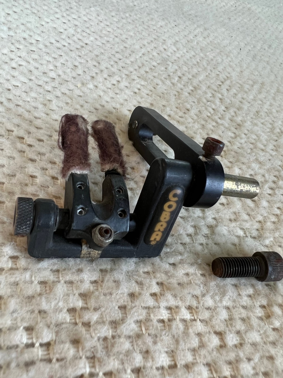 Cobra Dual Prong Flipper Rest