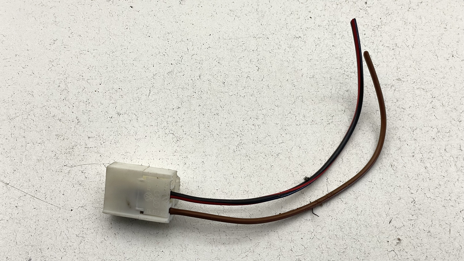 VW Audi Porsche Wiring Harness Plug Connector 2 Wire Pigtail OEM #1J0919321
