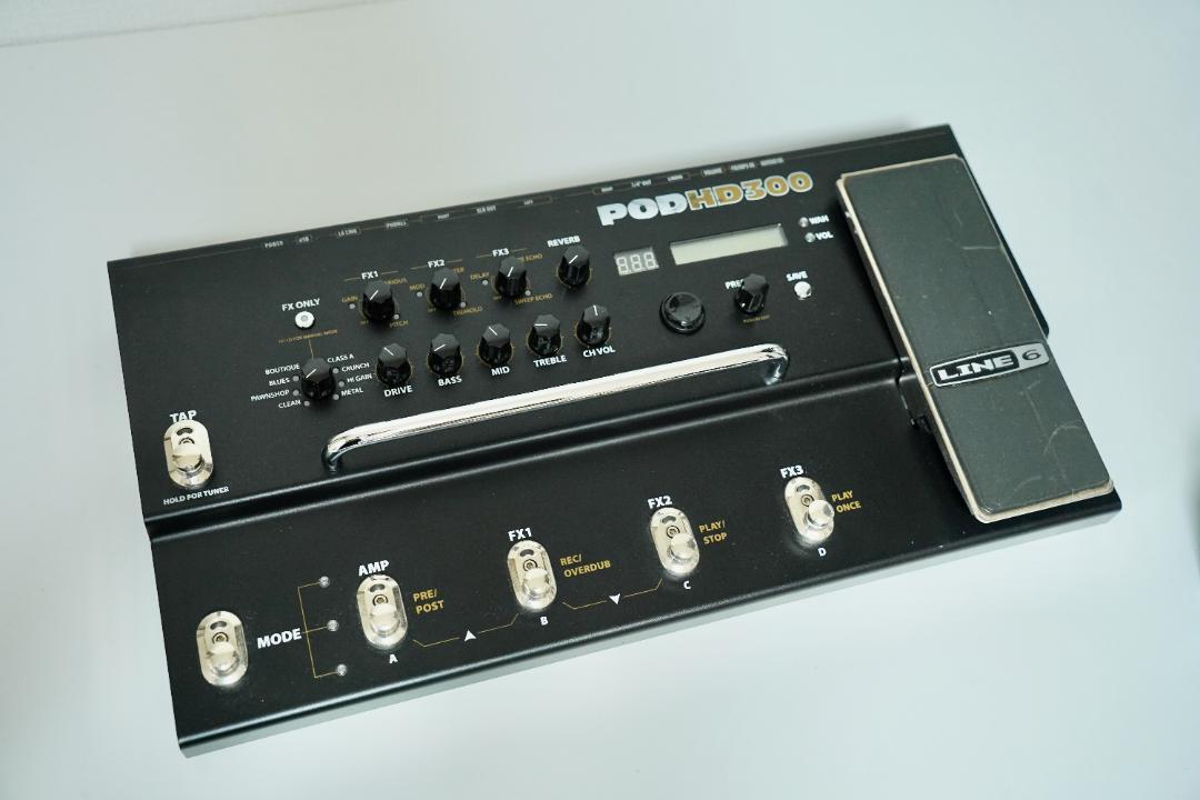 Line6 POD HD300 Amp Modeler Guitar Multi Effects Processor Tuning Pedal Board