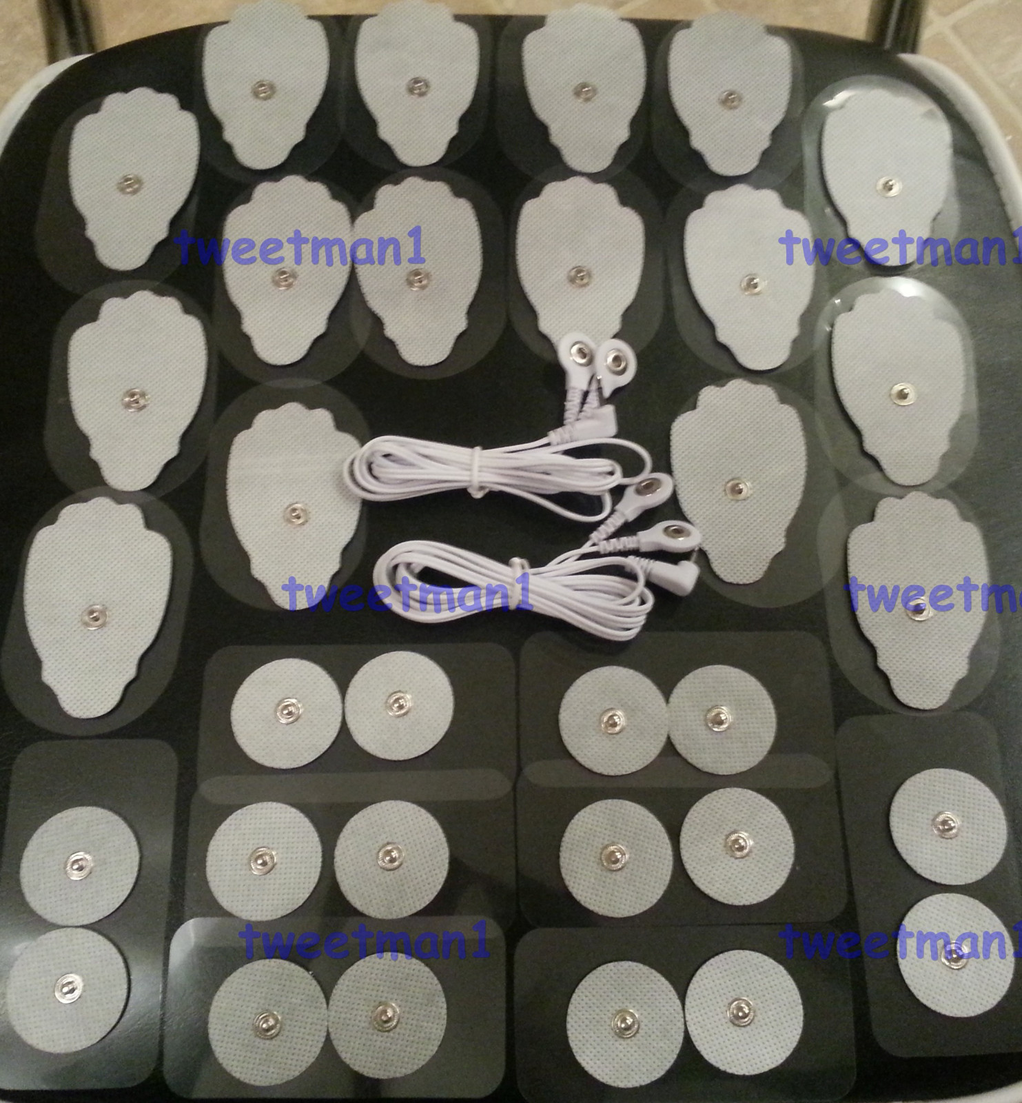 2 ELECTRODE LEAD CABLES (2.5mm) + PADS (16 LG, 16 SM)COMPATIBLE W/IQ MASSAGERS